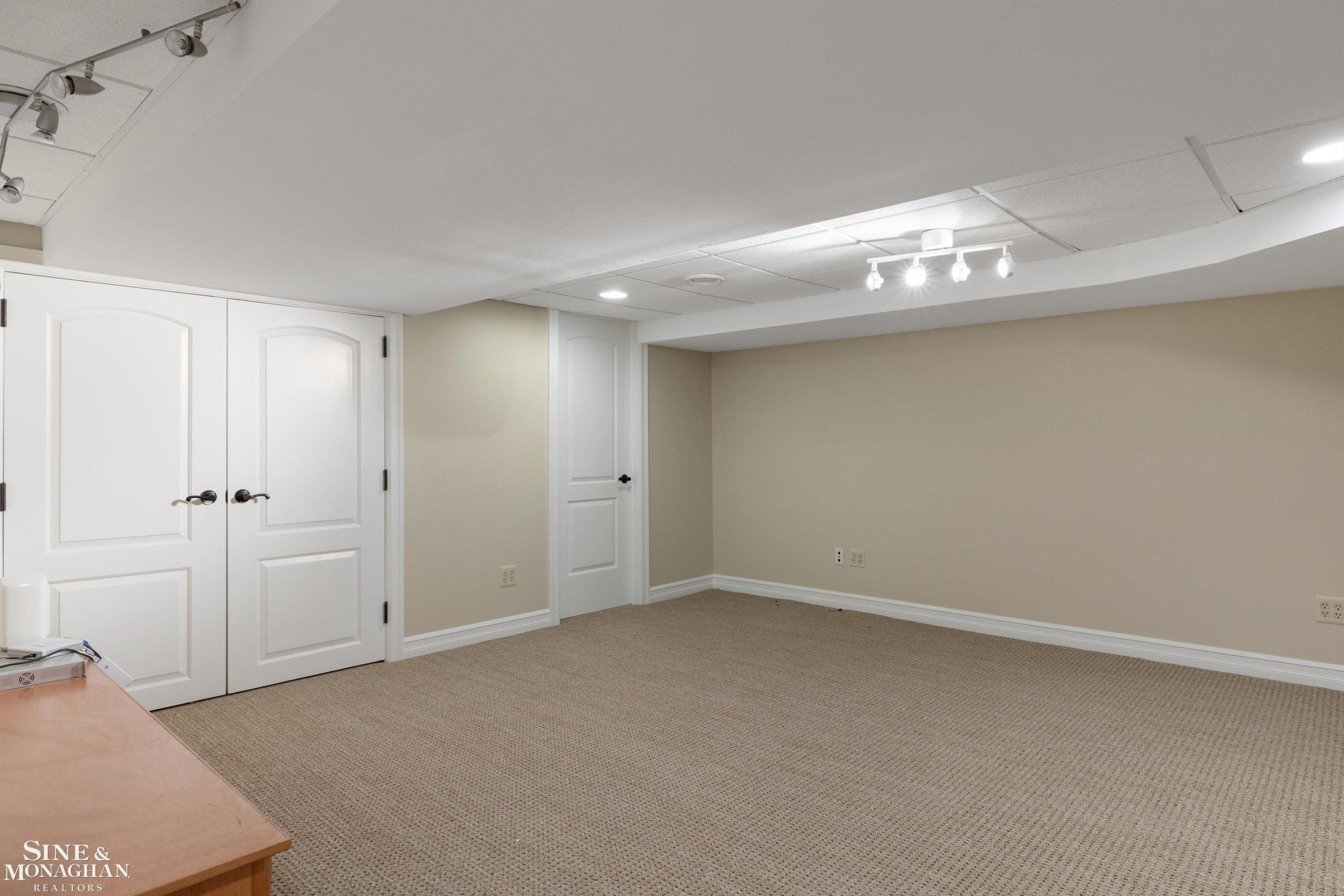 11 Dodge Place Place, Grosse Pointe, MI 48230 — Photo 62