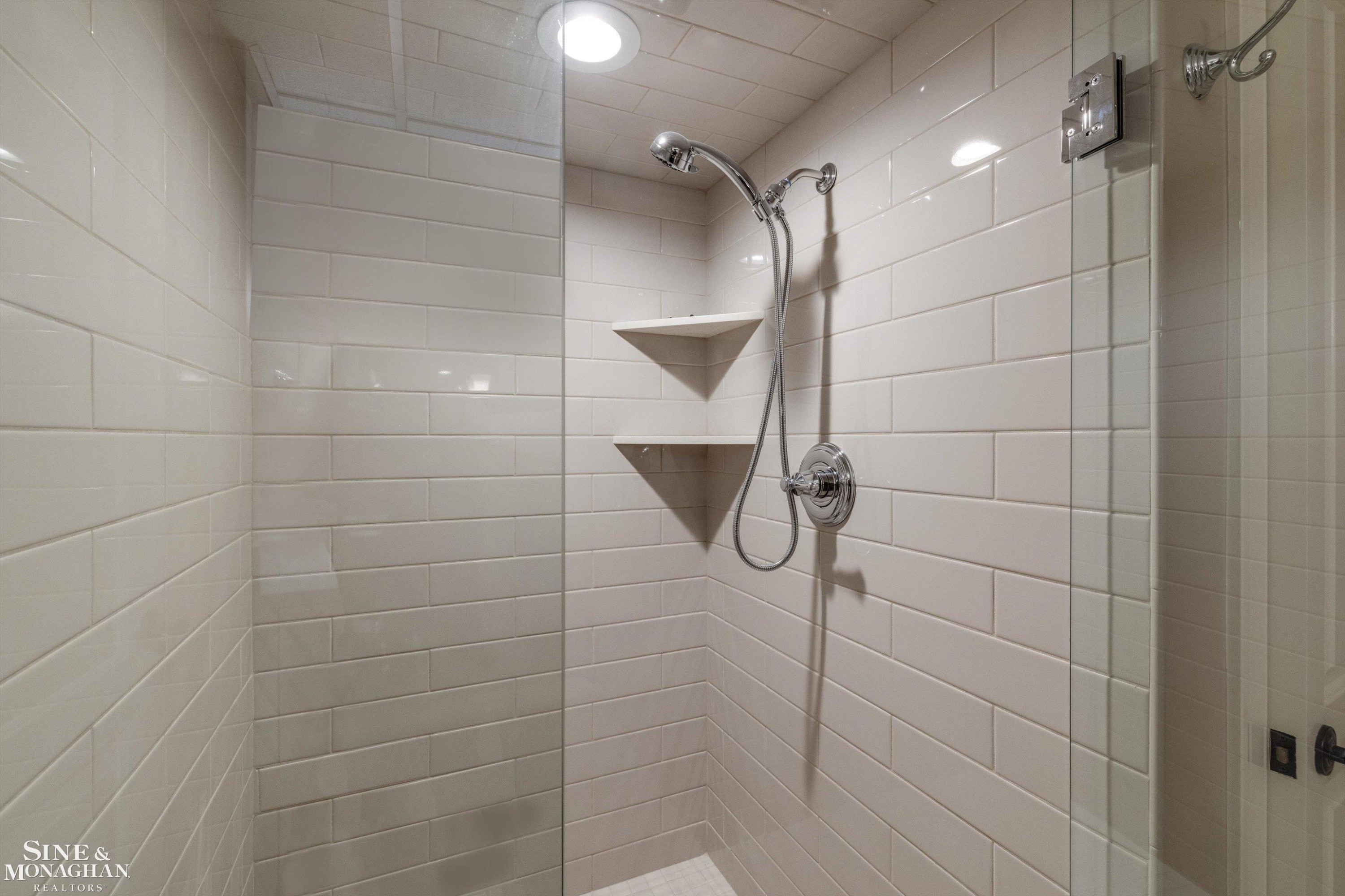 11 Dodge Place Place, Grosse Pointe, MI 48230 — Photo 64
