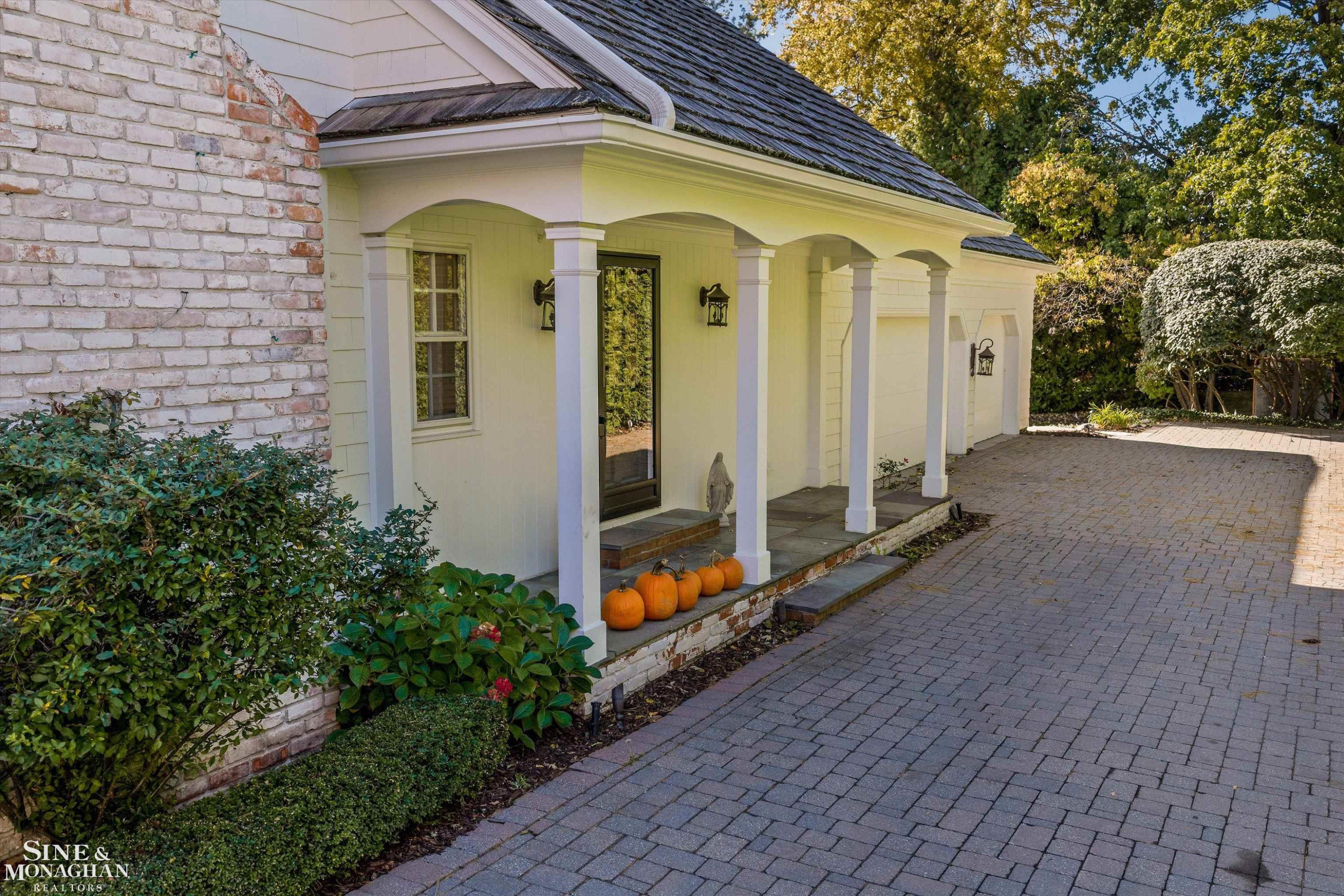 11 Dodge Place Place, Grosse Pointe, MI 48230 — Photo 79