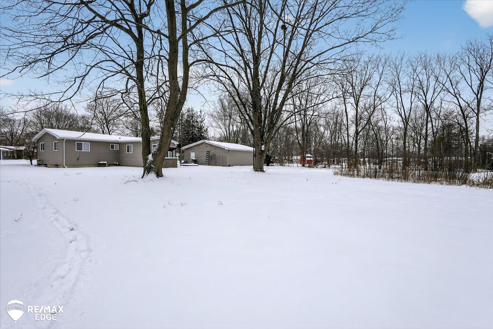 6161 Finch Lane, Flint, MI 48506 — Photo 35