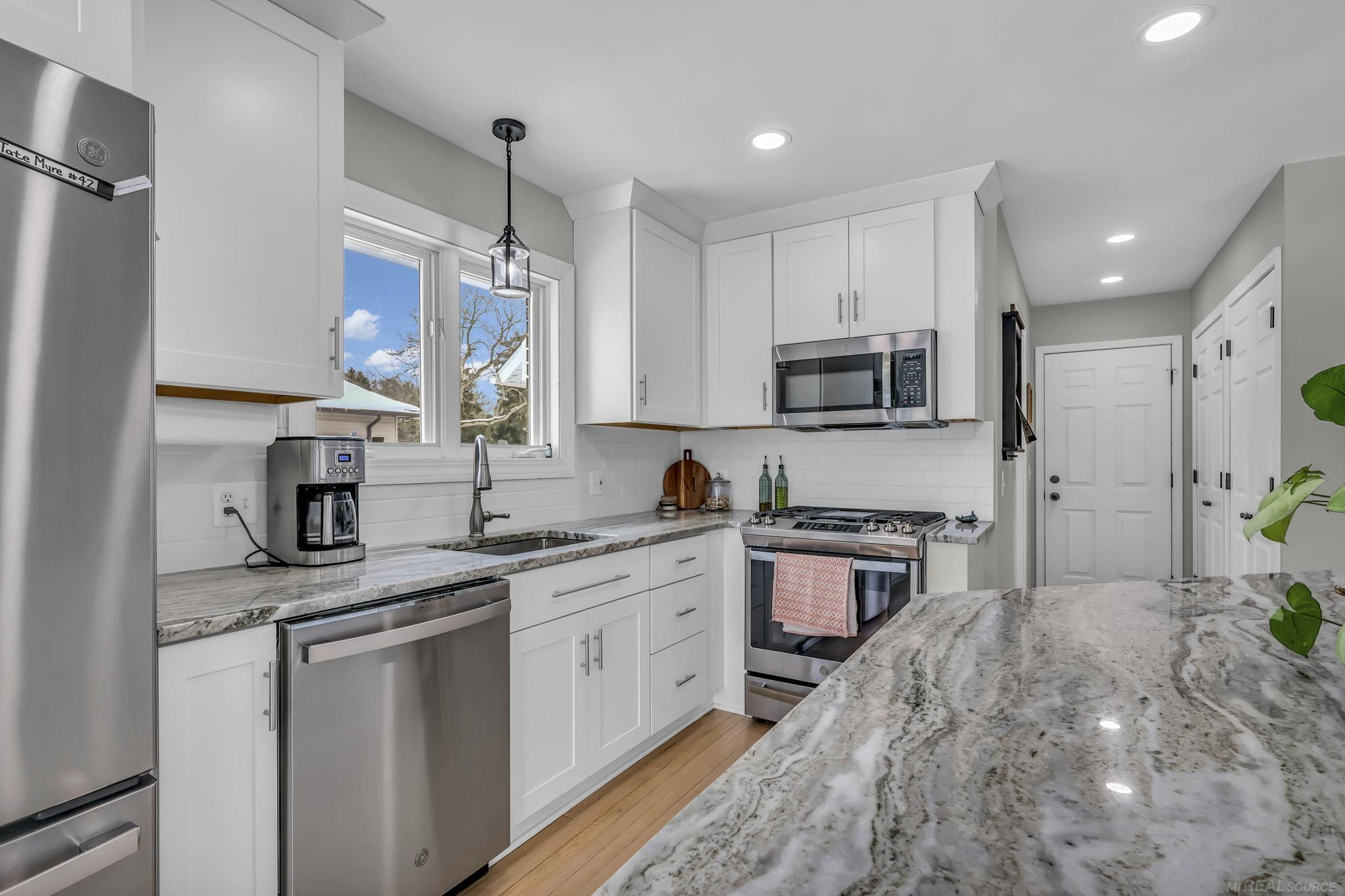 631 Drahner Circle, Oxford, MI 48371 — Photo 6