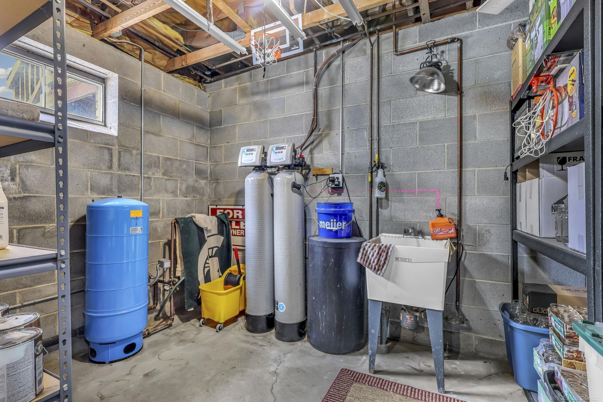 631 Drahner Circle, Oxford, MI 48371 — Photo 19