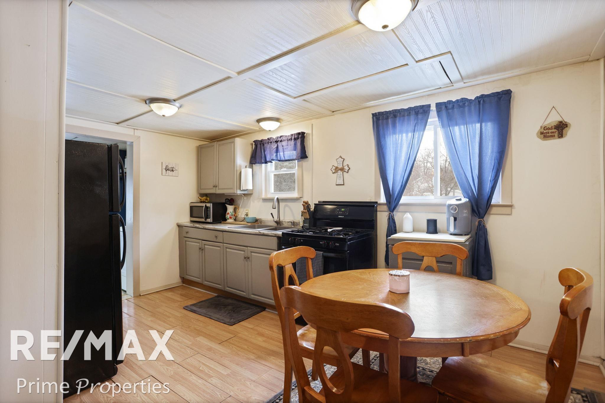 426 Bates Street, Caro, MI 48723 — Photo 9