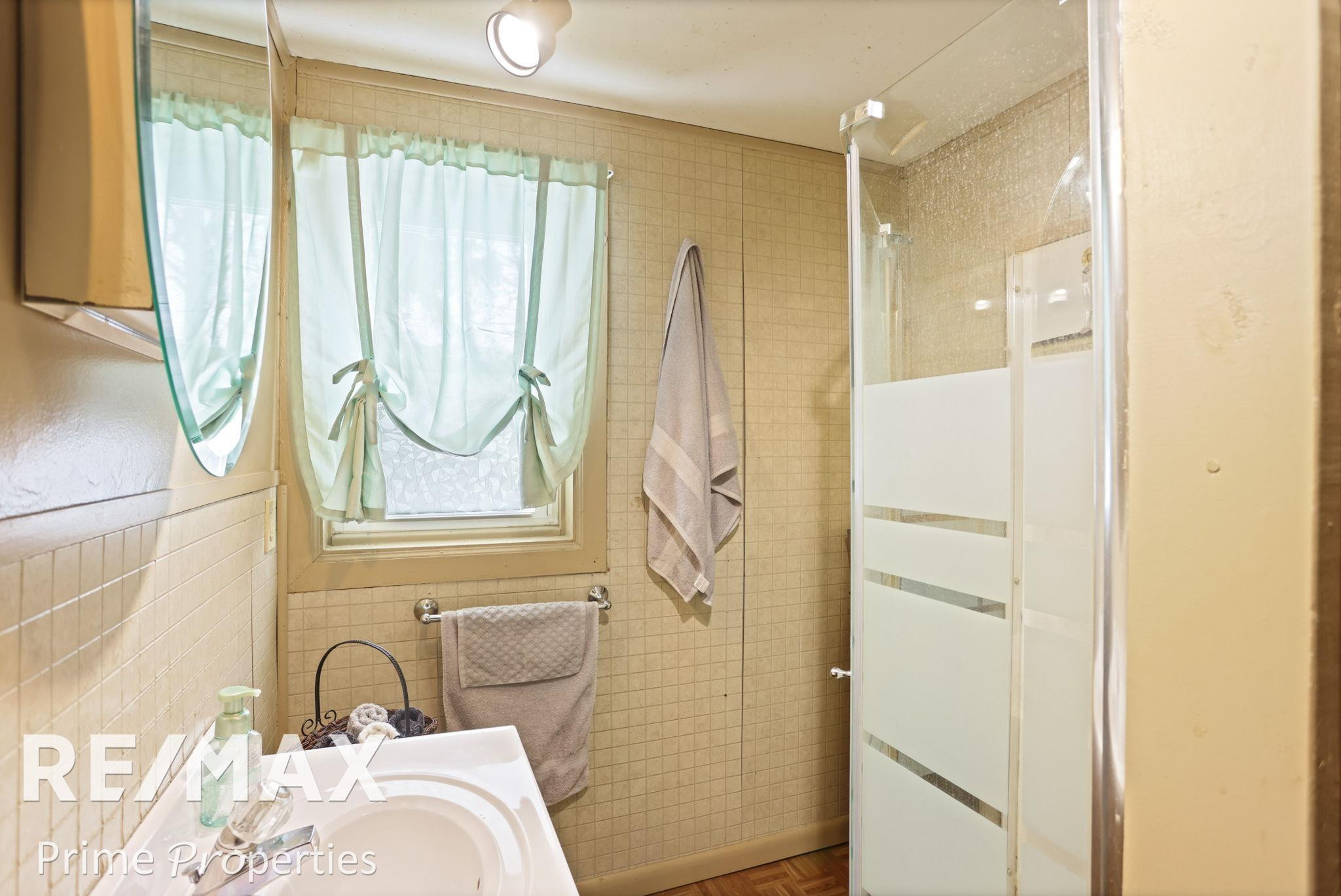 426 Bates Street, Caro, MI 48723 — Photo 17
