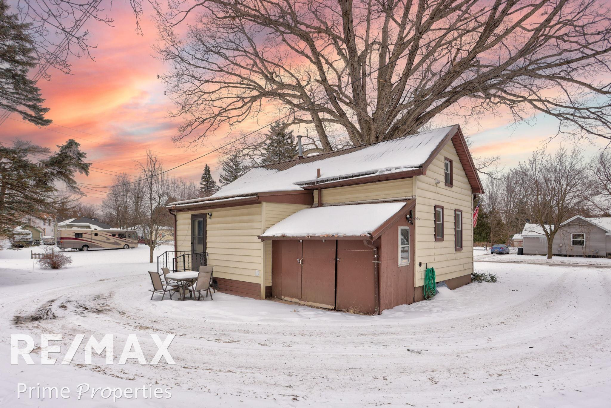 426 Bates Street, Caro, MI 48723 — Photo 23