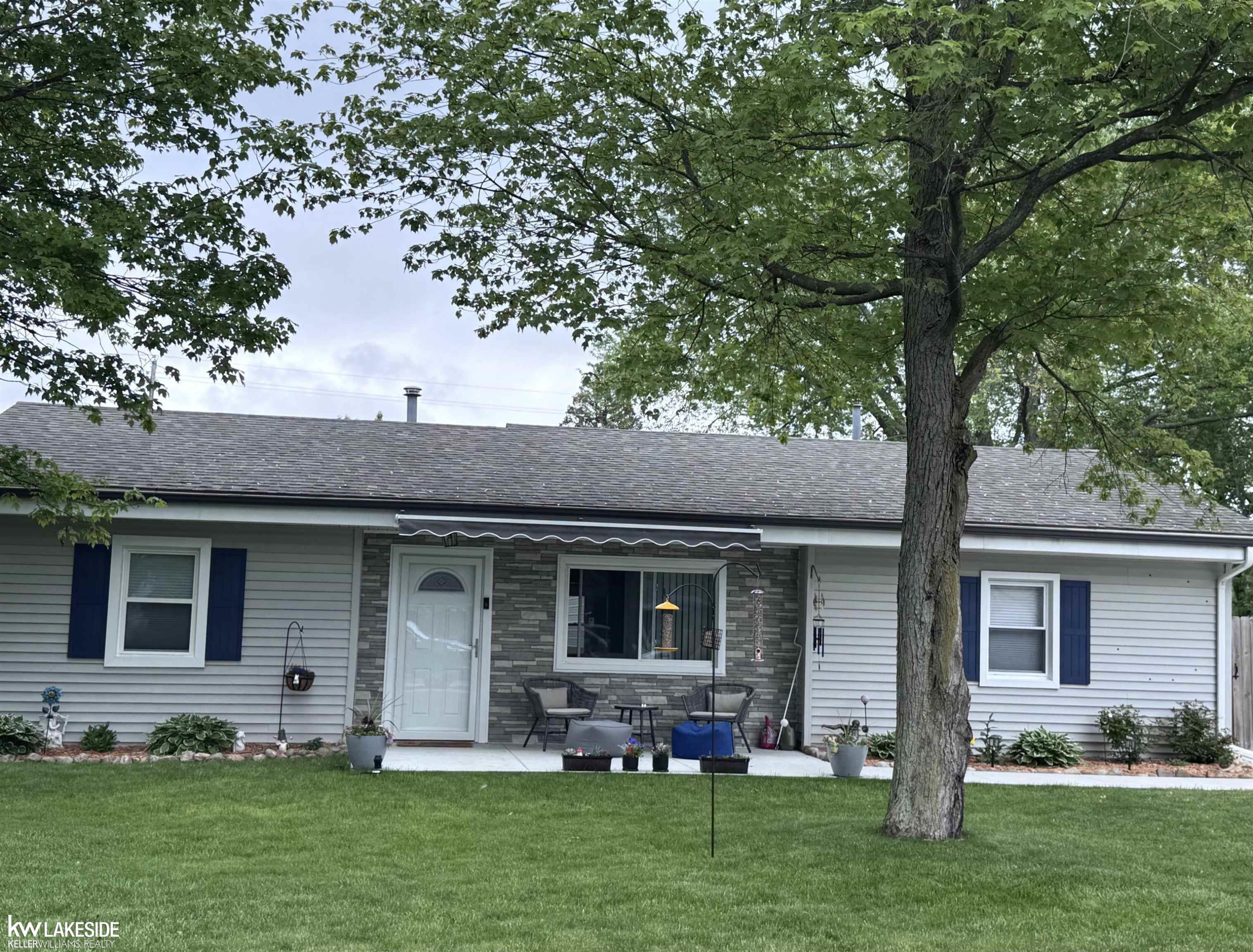 85 Saint James Street, Marysville, MI 48040 — Photo 2