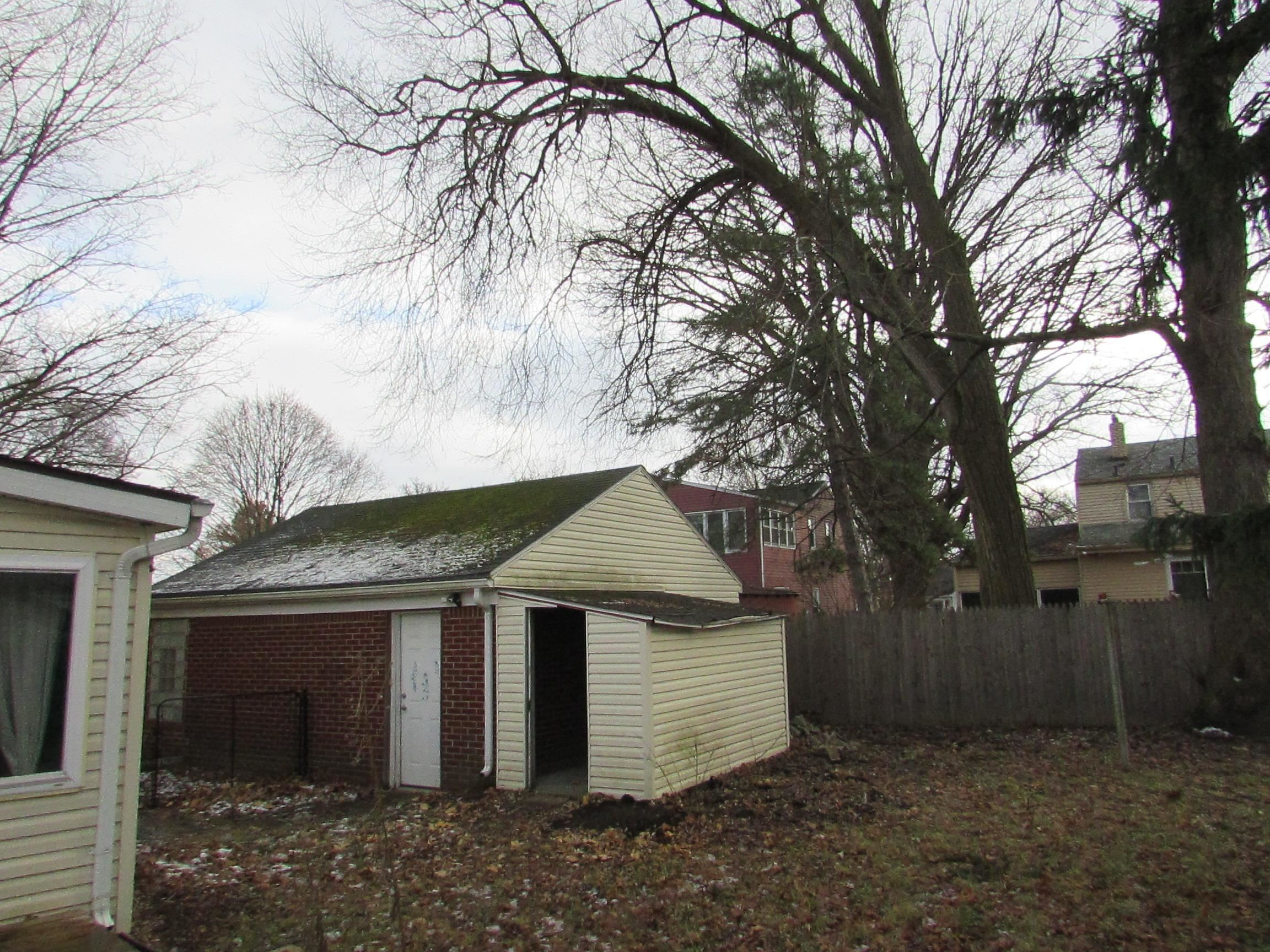 434 Chalmers Street, Flint, MI 48503 — Photo 8