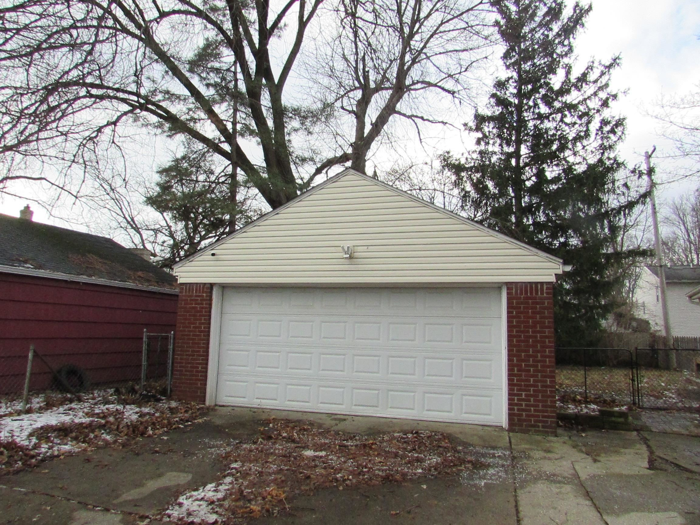 434 Chalmers Street, Flint, MI 48503 — Photo 13