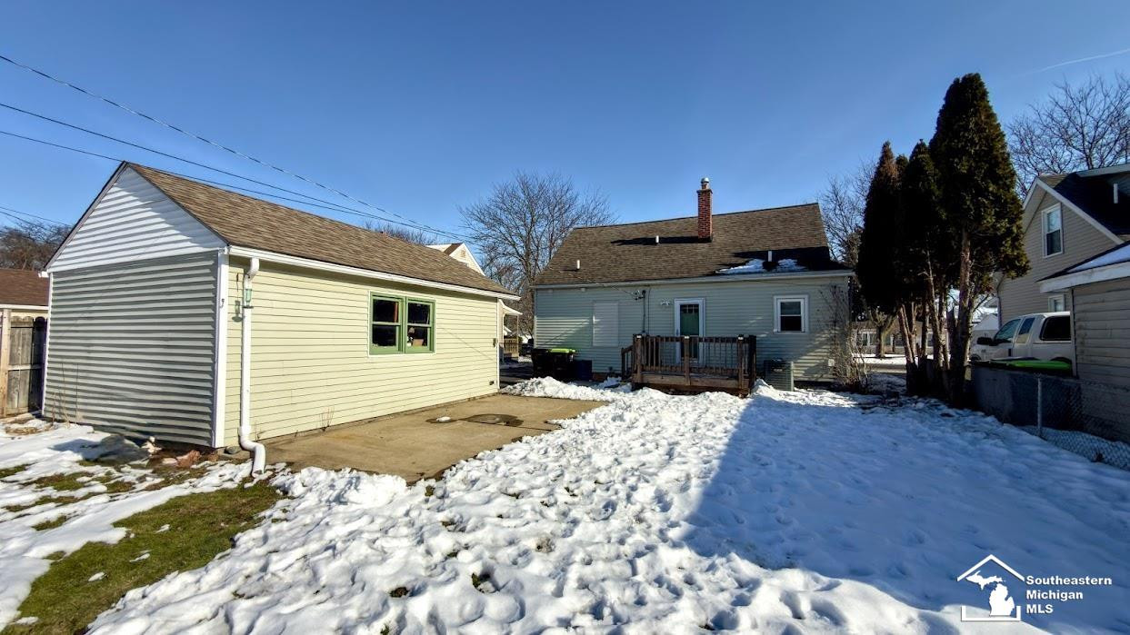 958 WOODVILLE Avenue, Monroe, MI 48161 — Photo 8