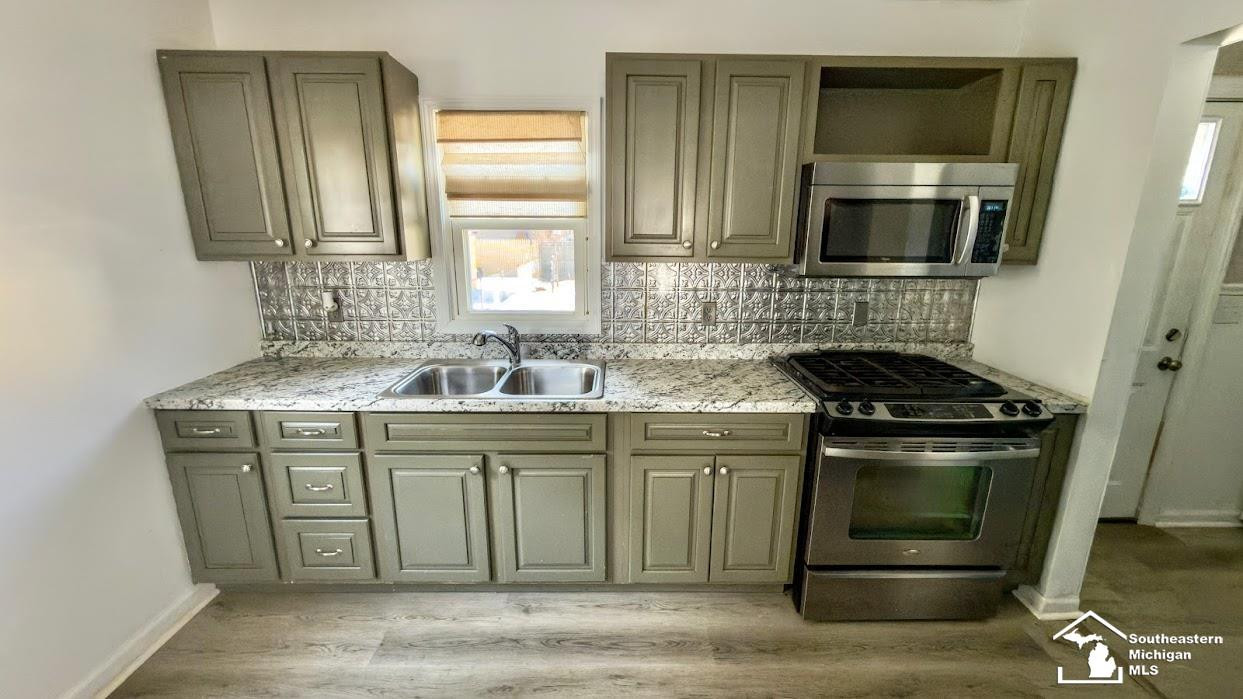958 WOODVILLE Avenue, Monroe, MI 48161 — Photo 12