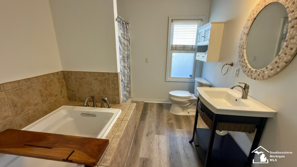958 WOODVILLE Avenue, Monroe, MI 48161 — Photo 15