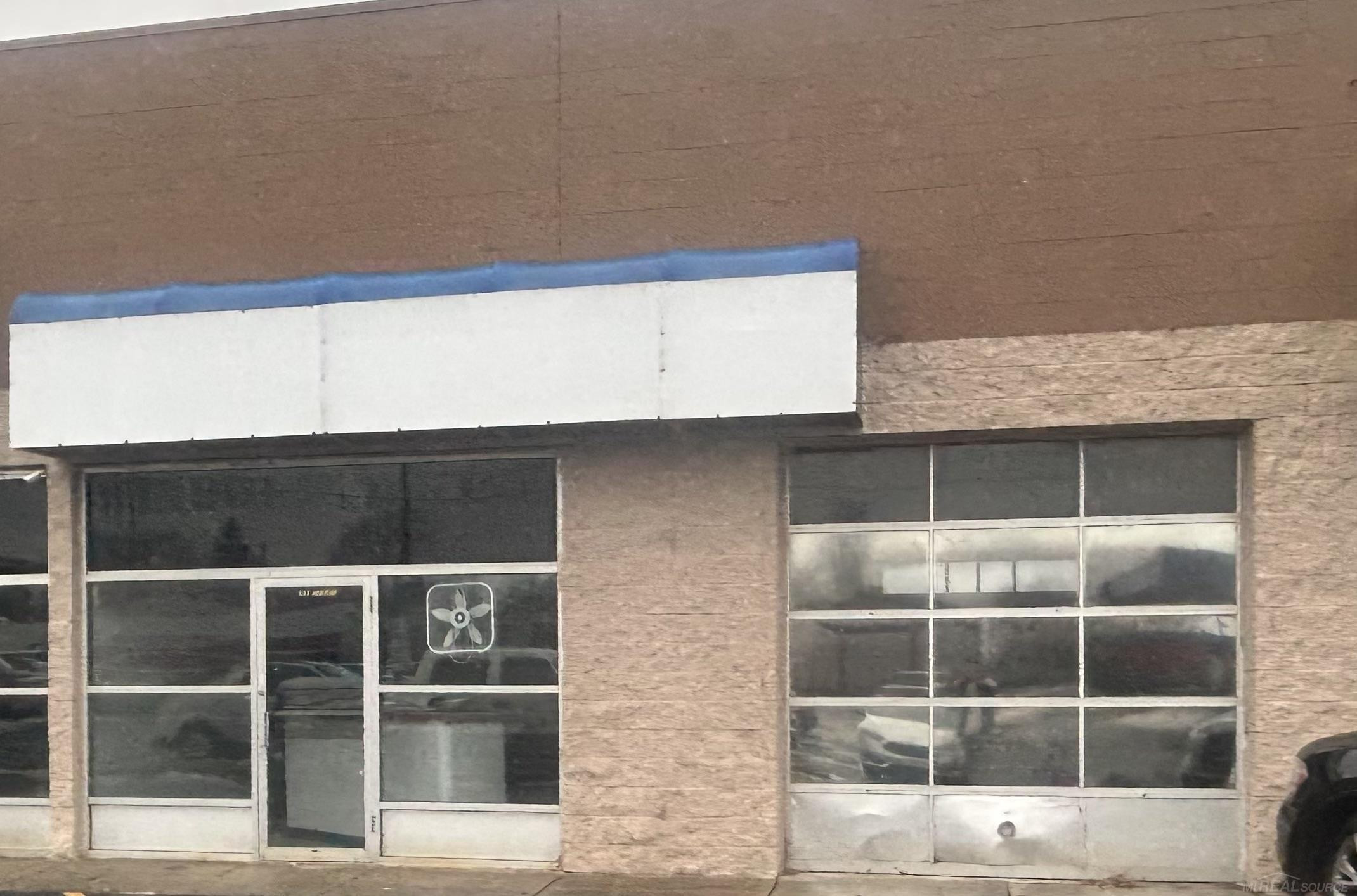 163 Groesbeck Highway, Macomb, MI 48043