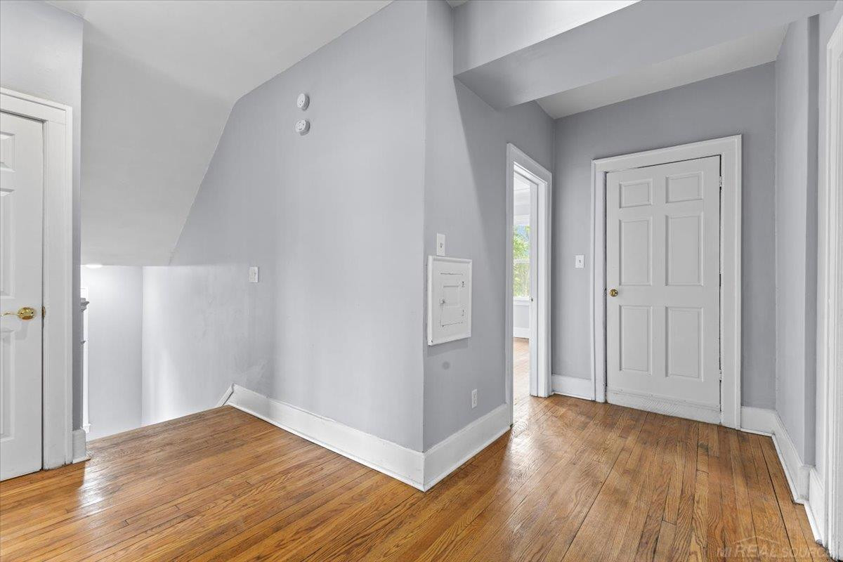 8931 La Salle Boulevard, Detroit, MI 48206 — Photo 7