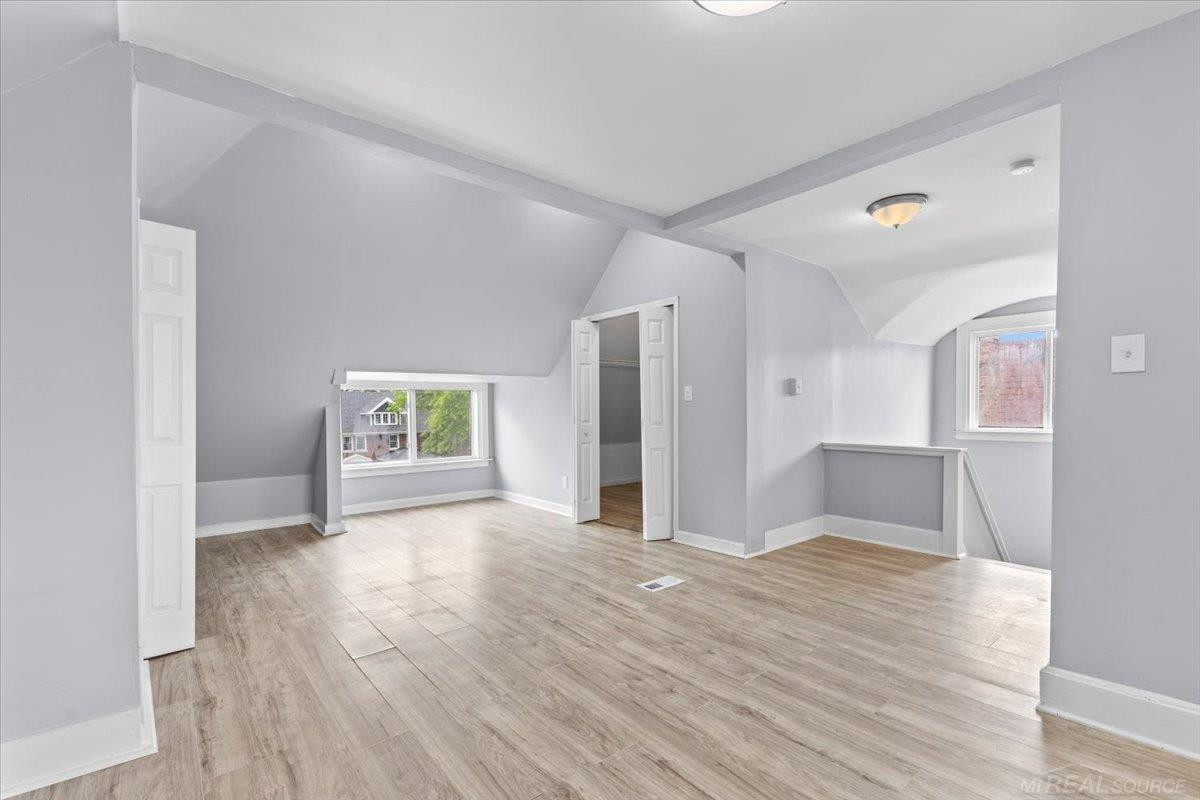 8931 La Salle Boulevard, Detroit, MI 48206 — Photo 18