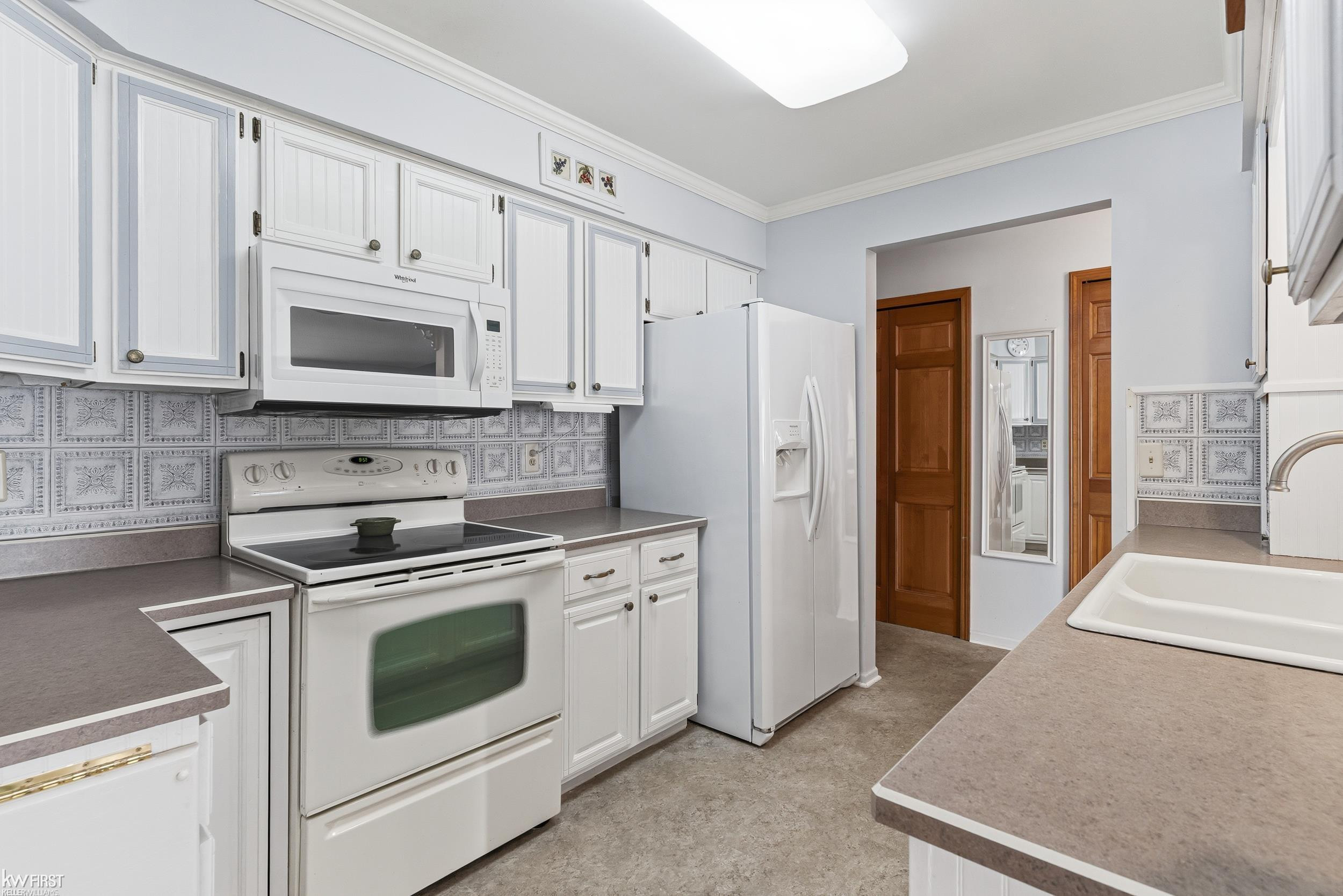 4482 Springbrook Drive, Swartz Creek, MI 48473 — Photo 4