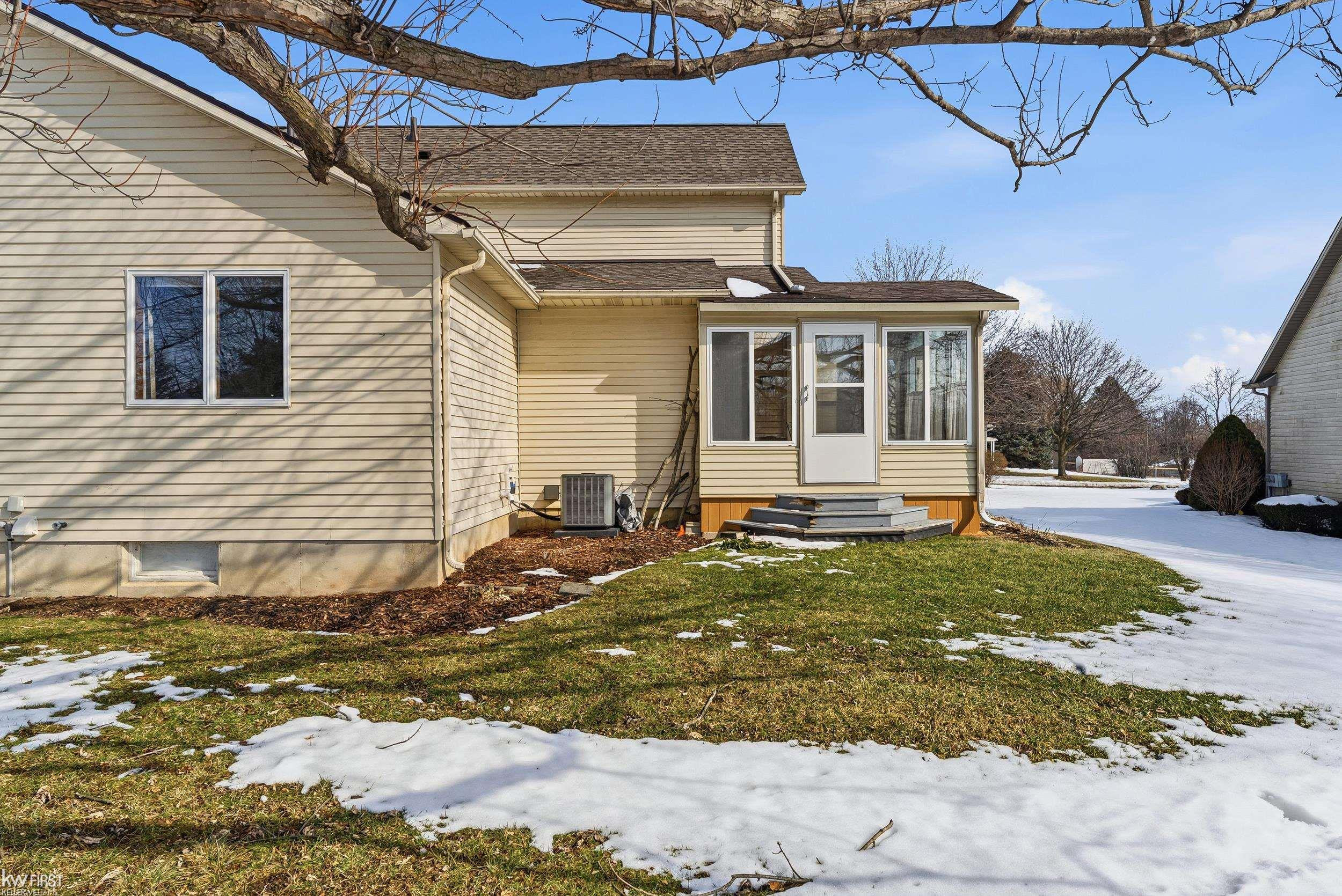 4482 Springbrook Drive, Swartz Creek, MI 48473 — Photo 34