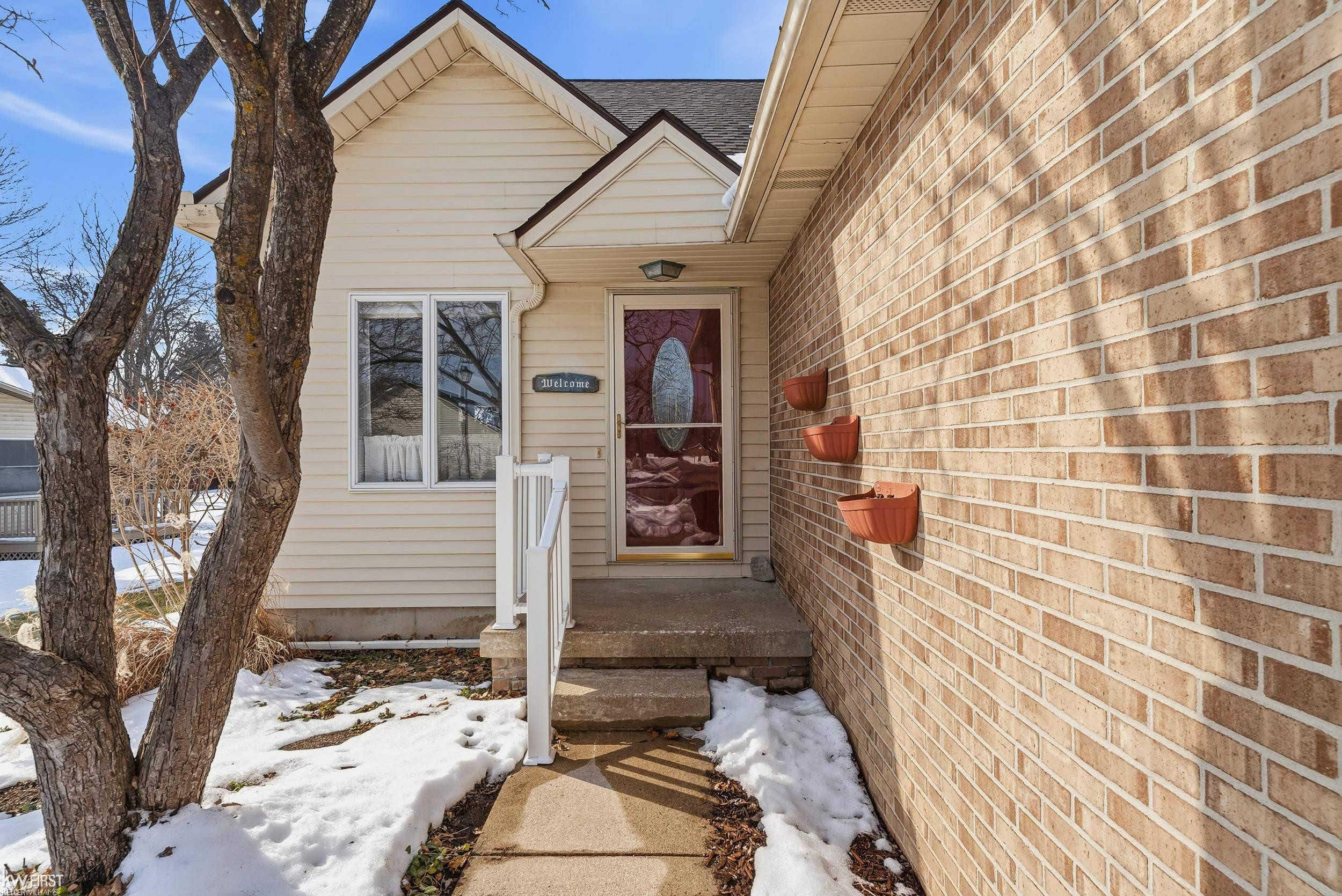 4482 Springbrook Drive, Swartz Creek, MI 48473 — Photo 35