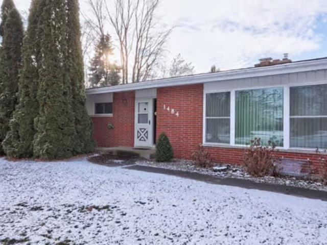 1484 S Beyer Road, Saginaw, MI 48601 — Photo 3