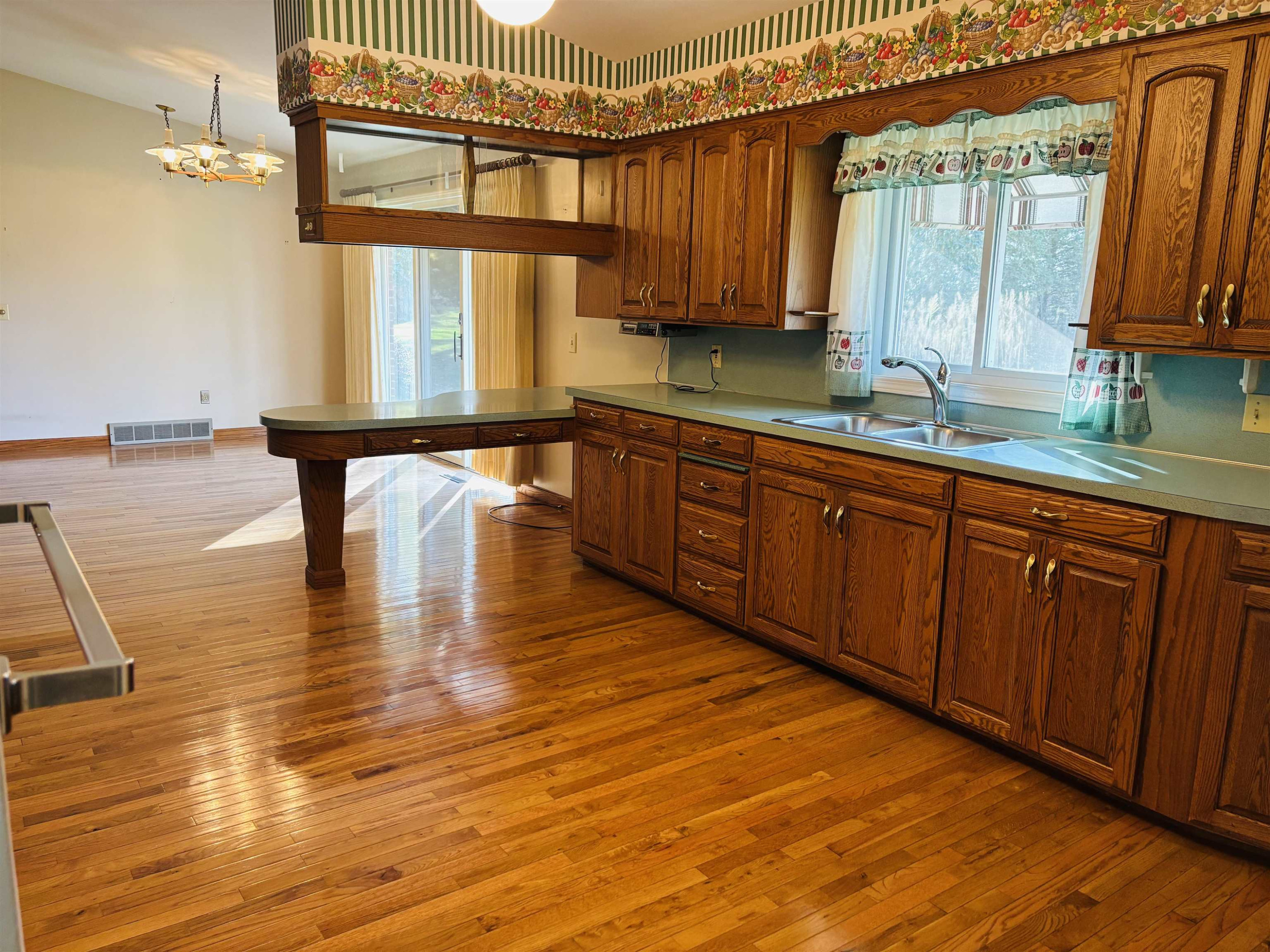 1484 S Beyer Road, Saginaw, MI 48601 — Photo 4