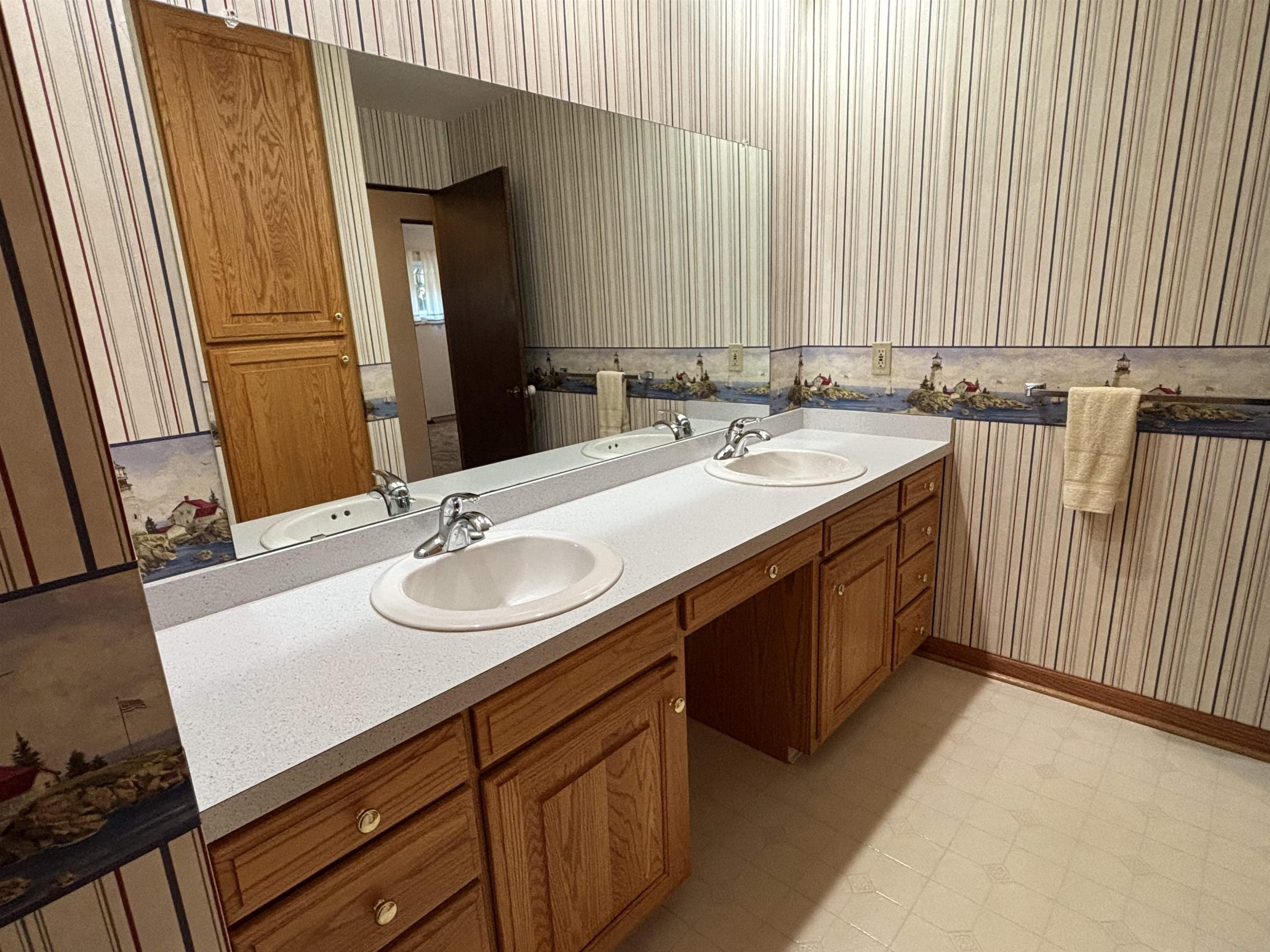 1484 S Beyer Road, Saginaw, MI 48601 — Photo 16