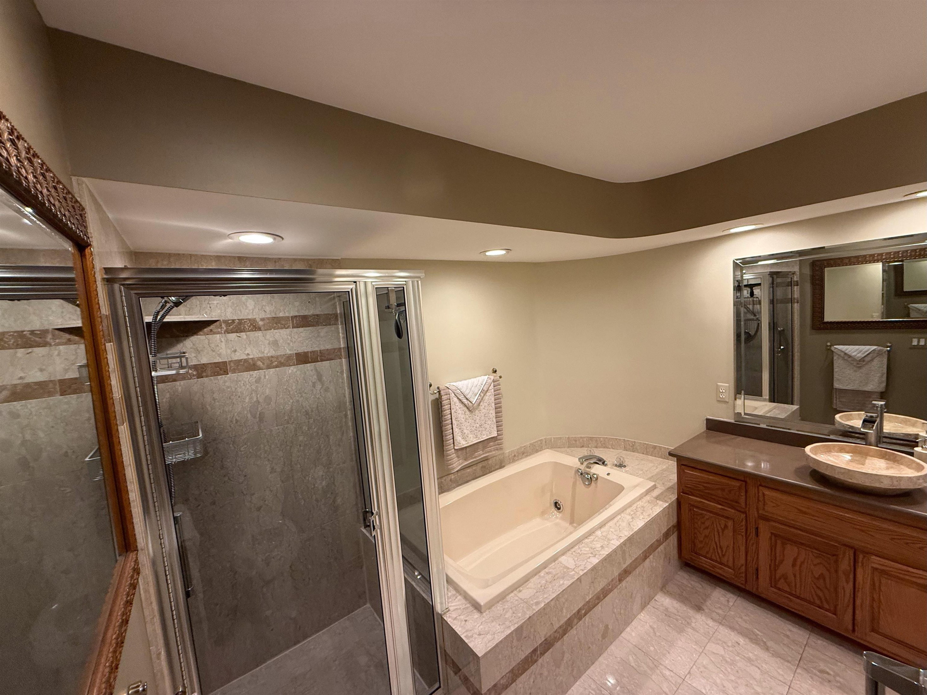 2220 Juniper Court, Shelby, MI 48326 — Photo 13