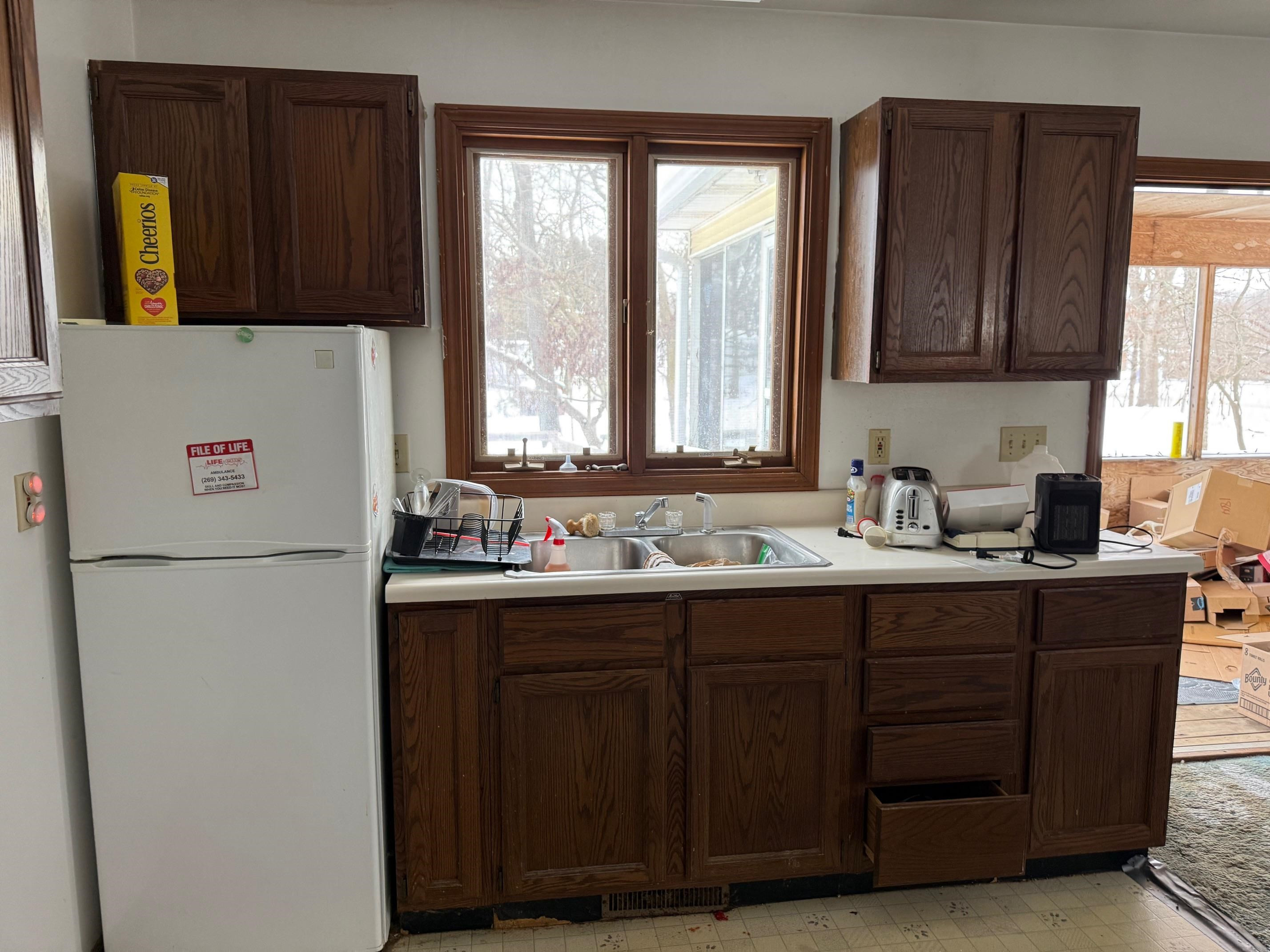 341 E MICHIGAN Avenue, Galesburg, MI 49053 — Photo 4