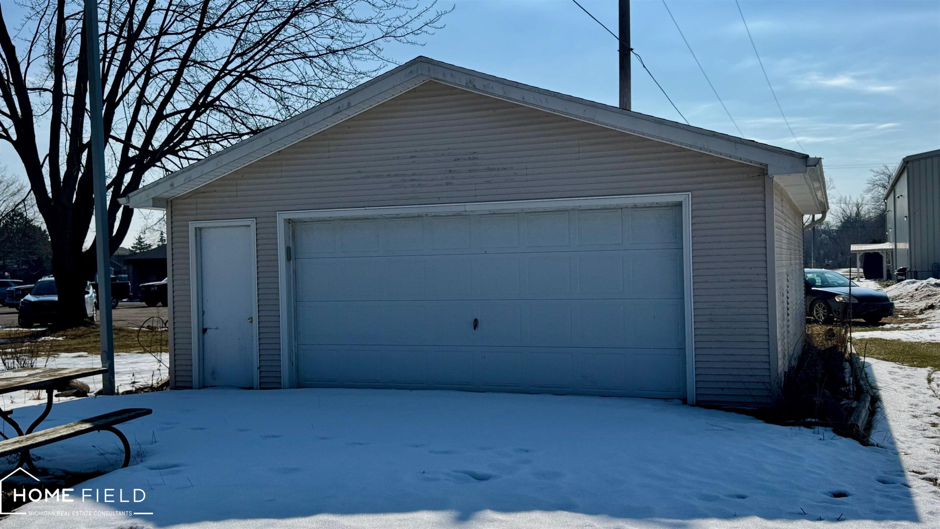 2145 N M 52 Highway, Owosso, MI 48867 — Photo 36