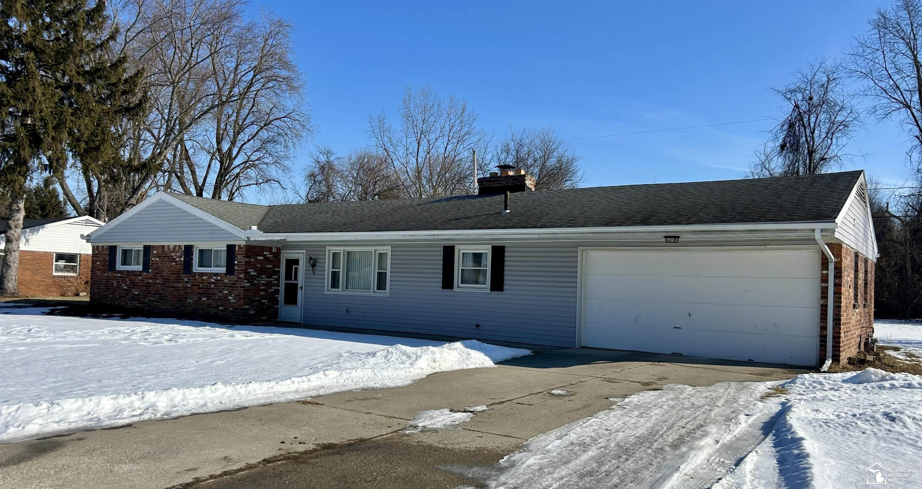 7336 Kenilworth Drive, Lambertville, MI 48144 — Photo 2