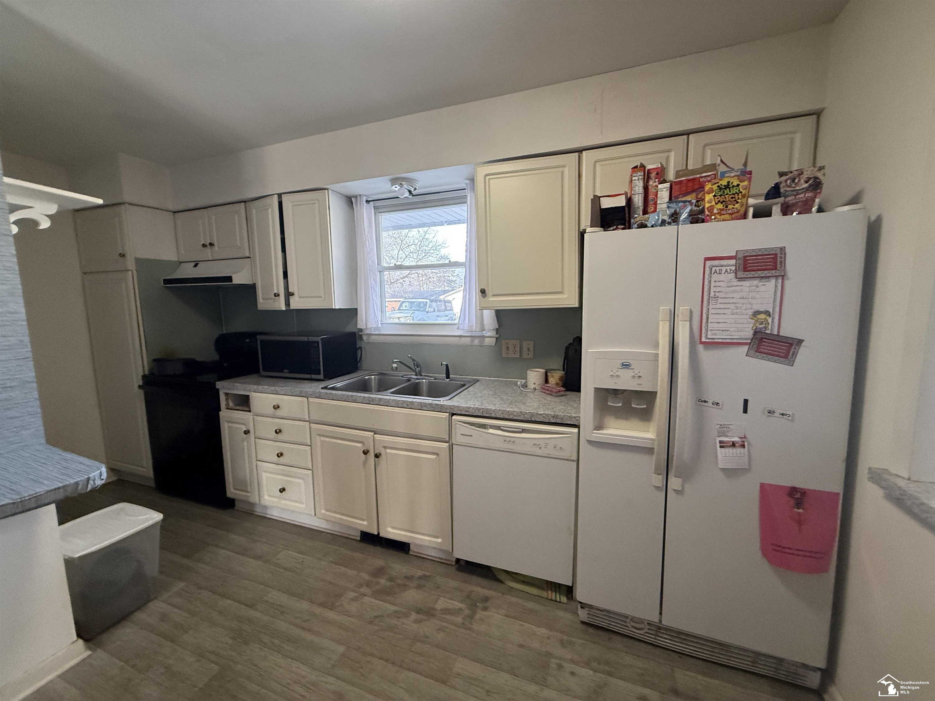 7336 Kenilworth Drive, Lambertville, MI 48144 — Photo 6