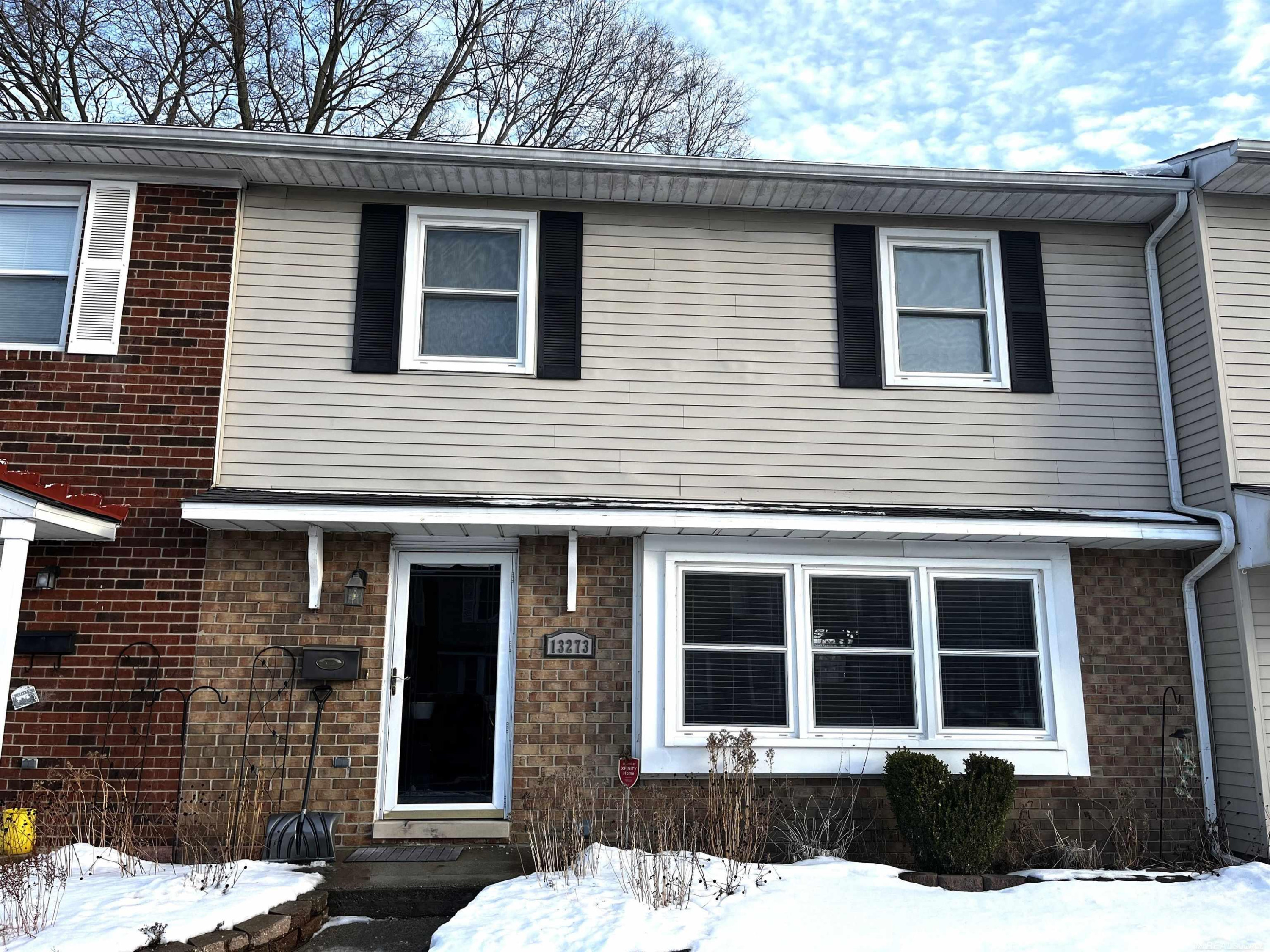 13273 Lake Point Boulevard, MI 48111 — Photo 2