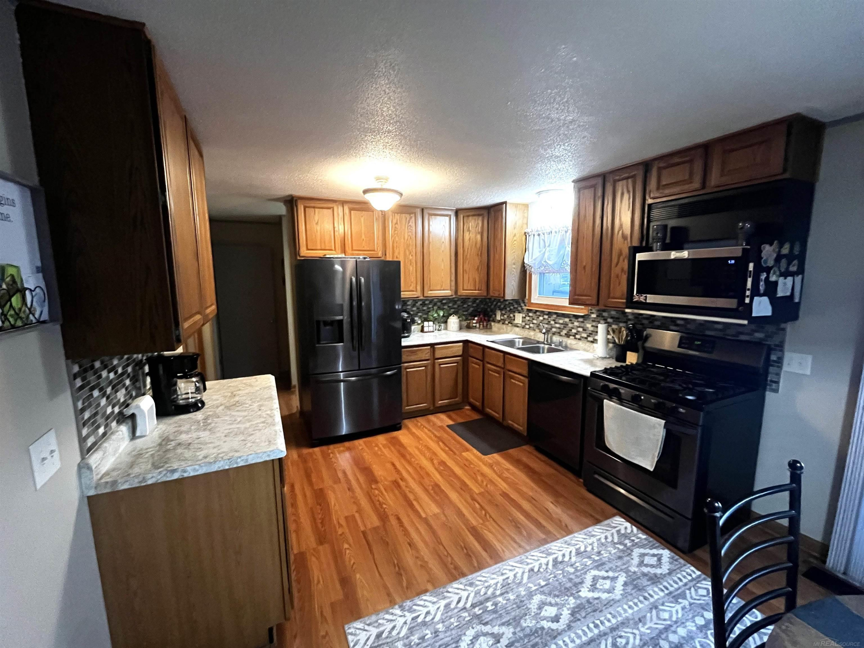 13273 Lake Point Boulevard, MI 48111 — Photo 5