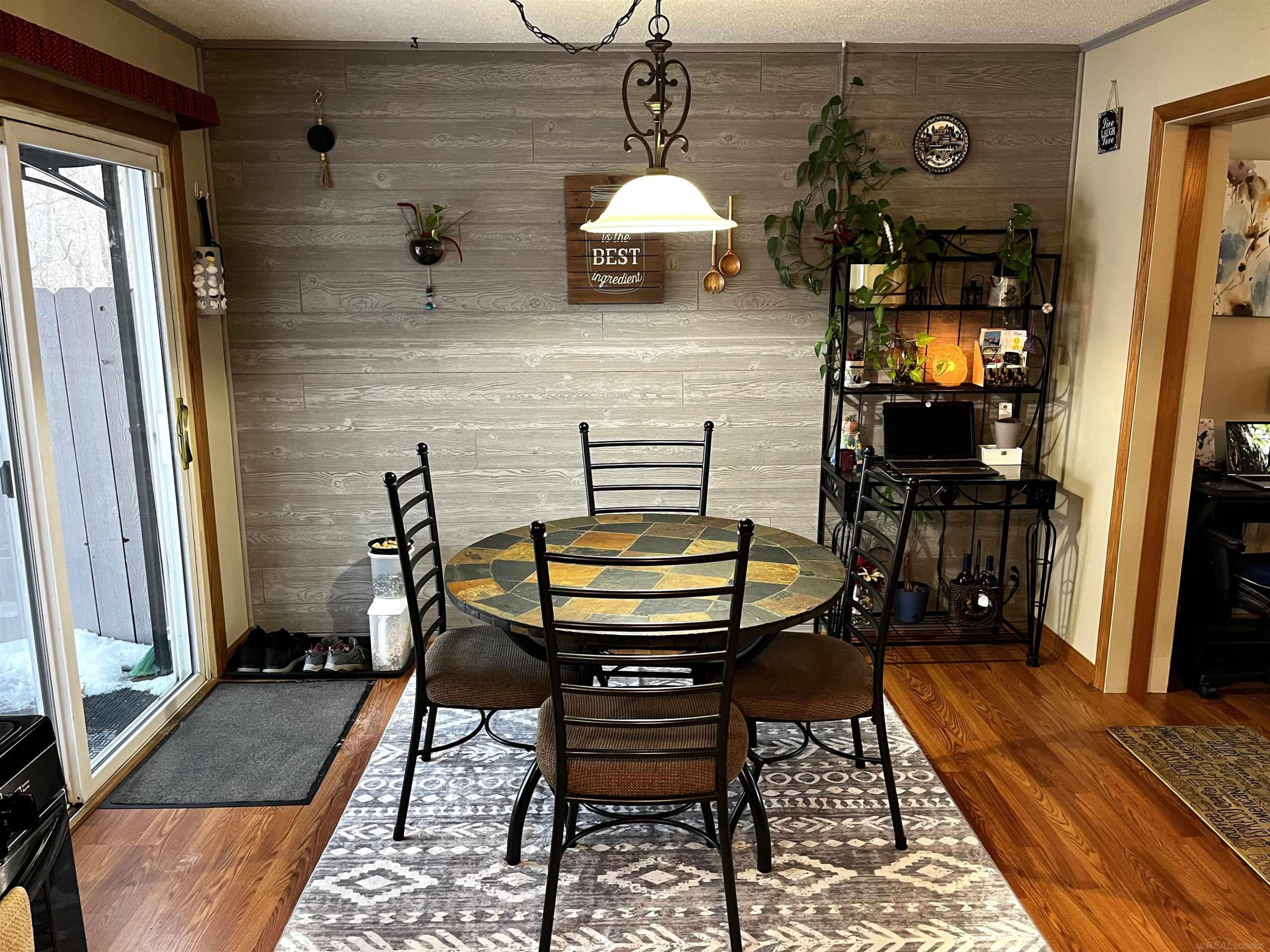 13273 Lake Point Boulevard, MI 48111 — Photo 9