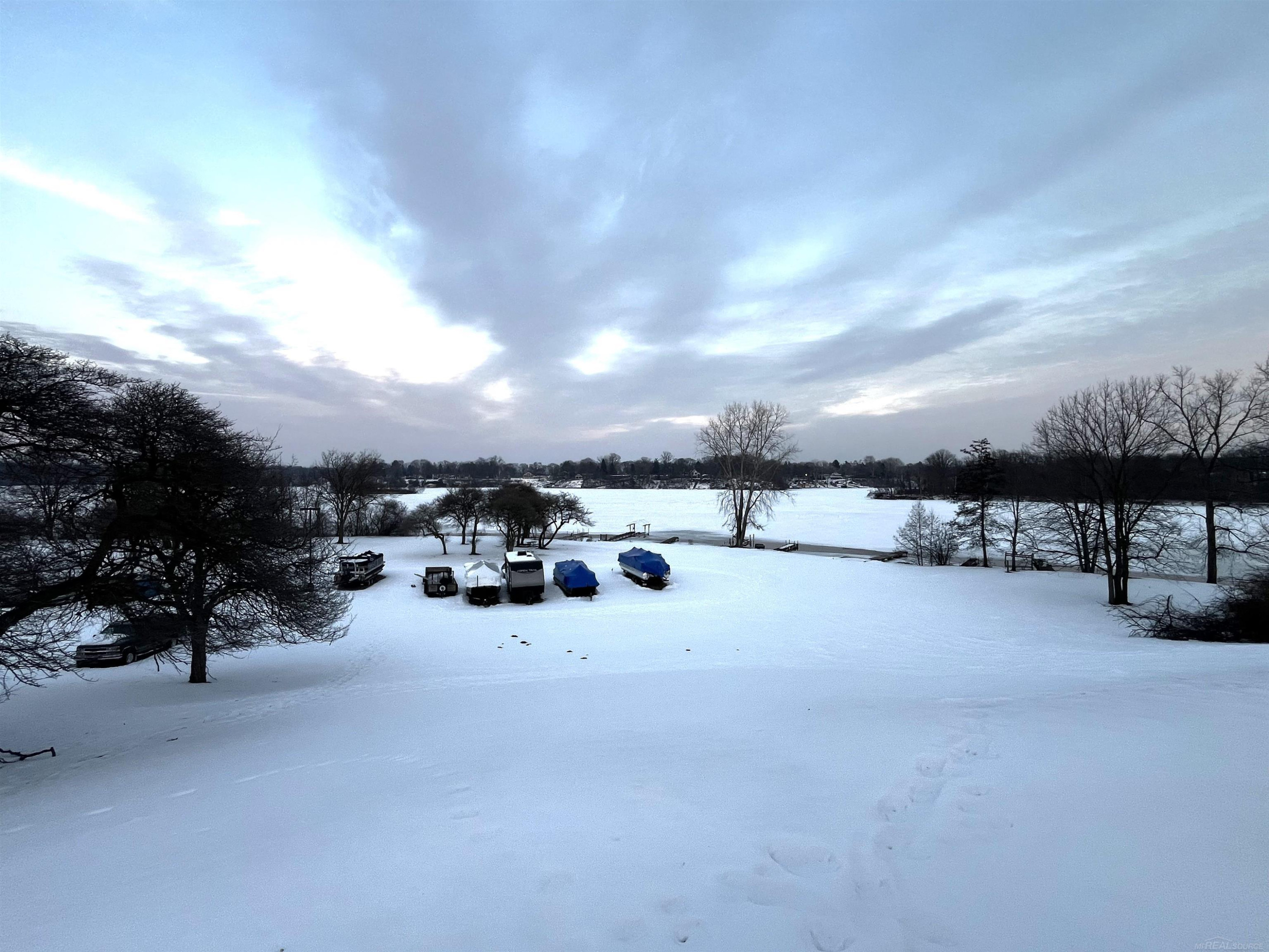 13273 Lake Point Boulevard, MI 48111 — Photo 34