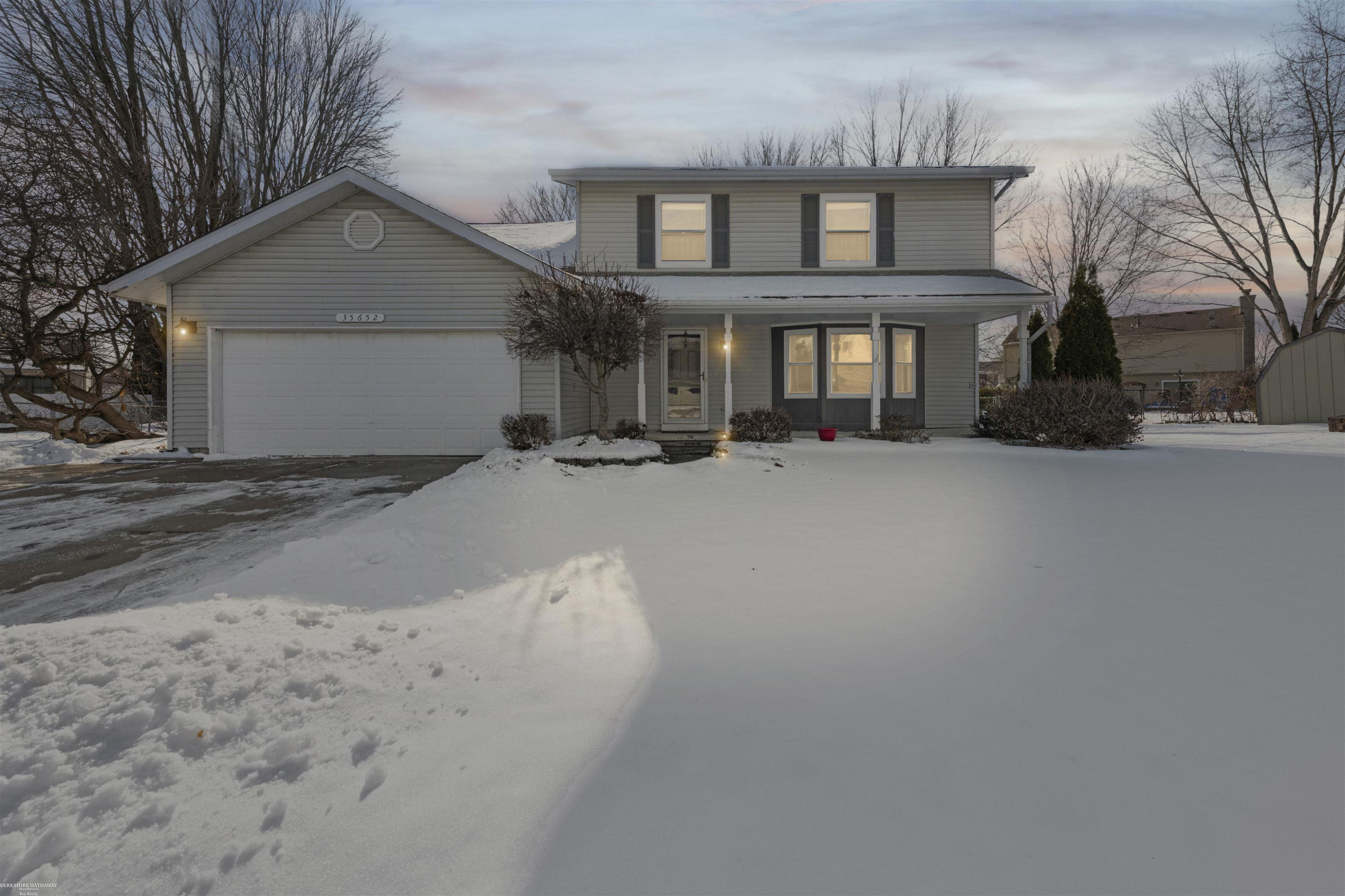 35652 Burton Court, New Baltimore, MI 48047 — front exterior