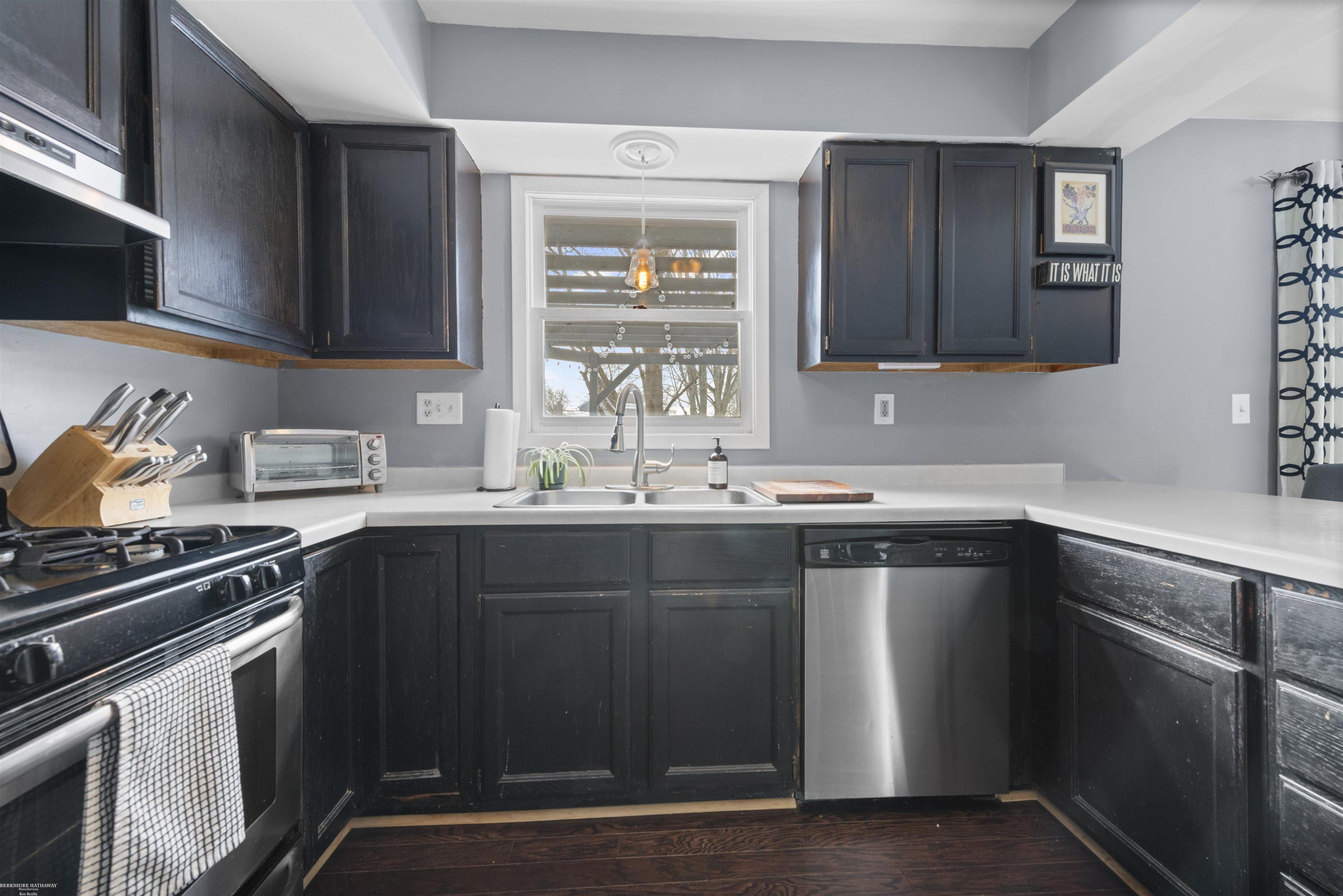 35652 Burton Court, New Baltimore, MI 48047 — Photo 10