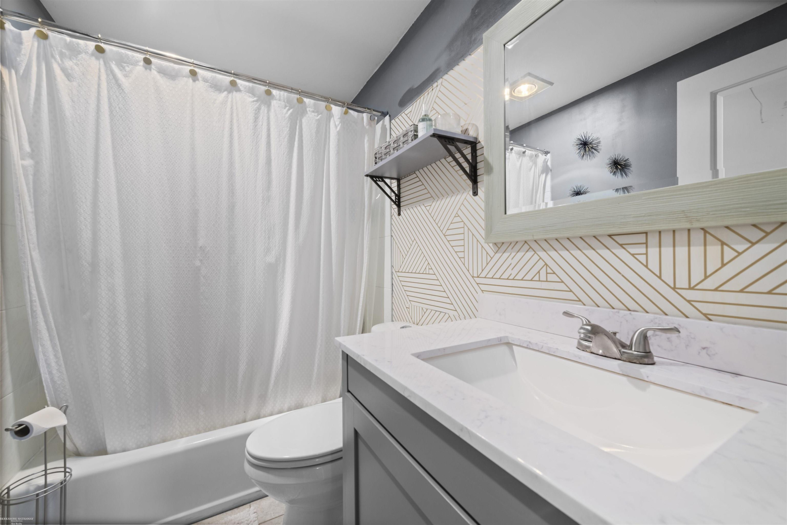 35652 Burton Court, New Baltimore, MI 48047 — Photo 15