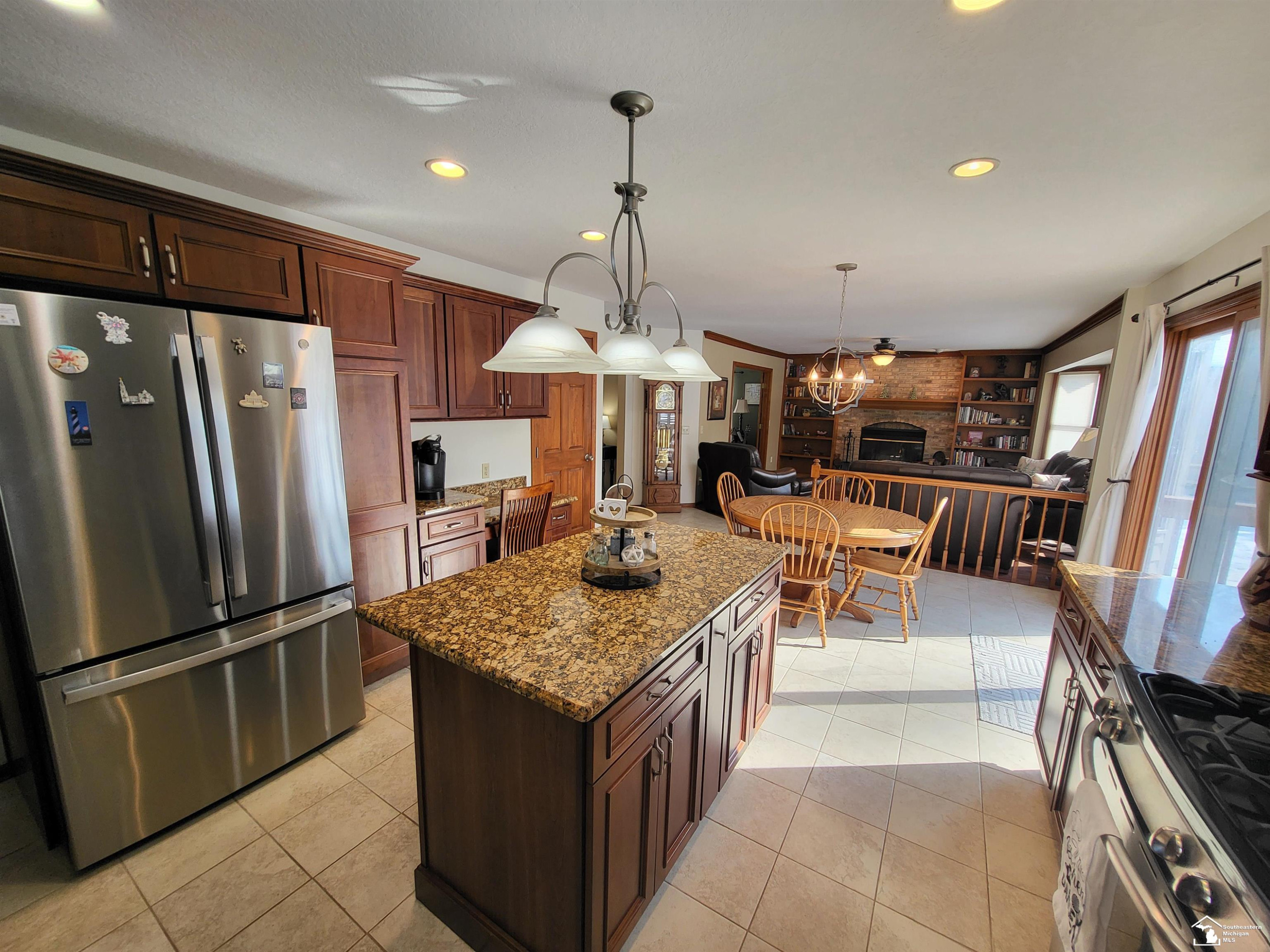 3405 Shadywood Drive, Lambertville, MI 48144 — Photo 6