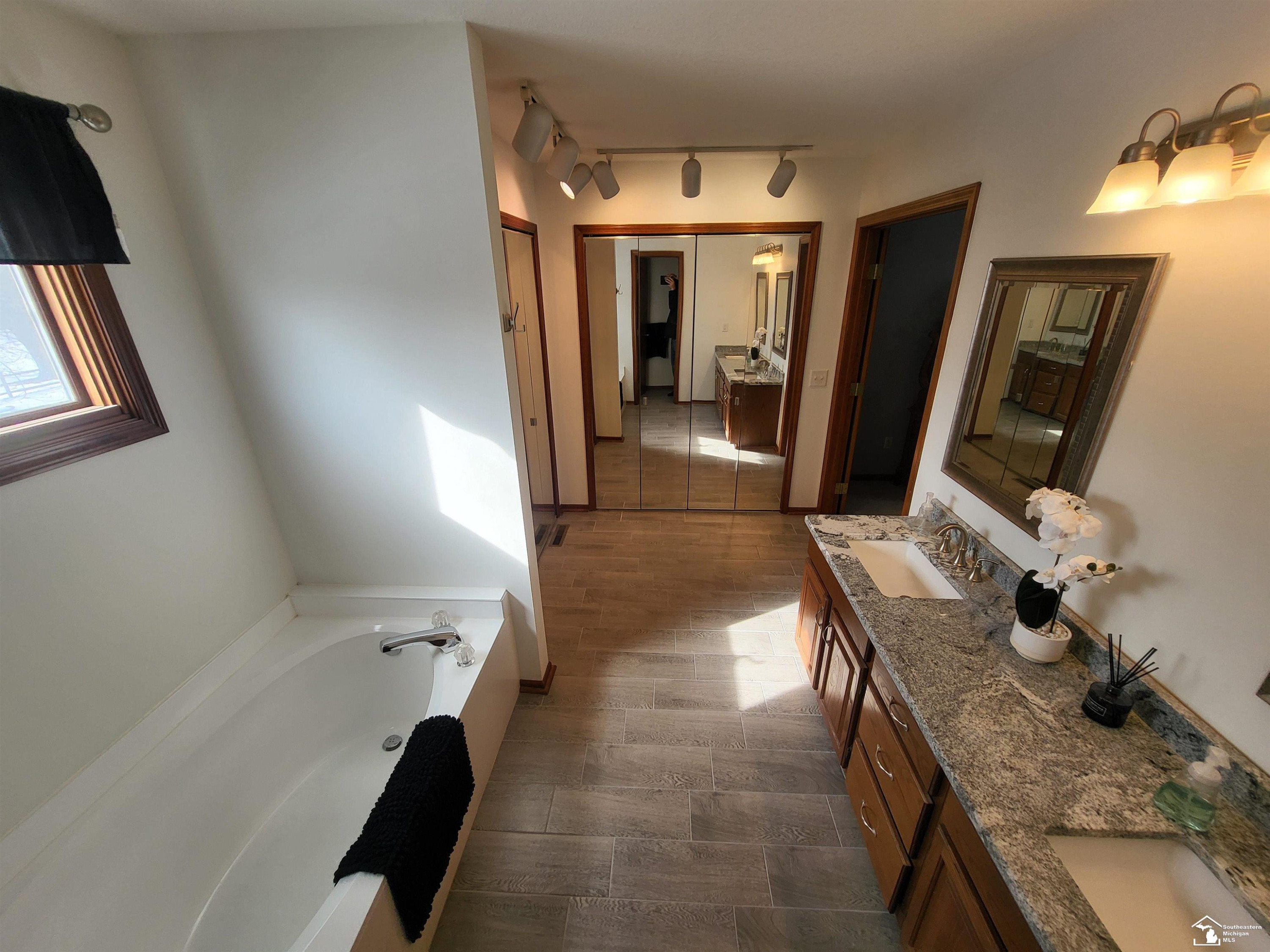 3405 Shadywood Drive, Lambertville, MI 48144 — Photo 27