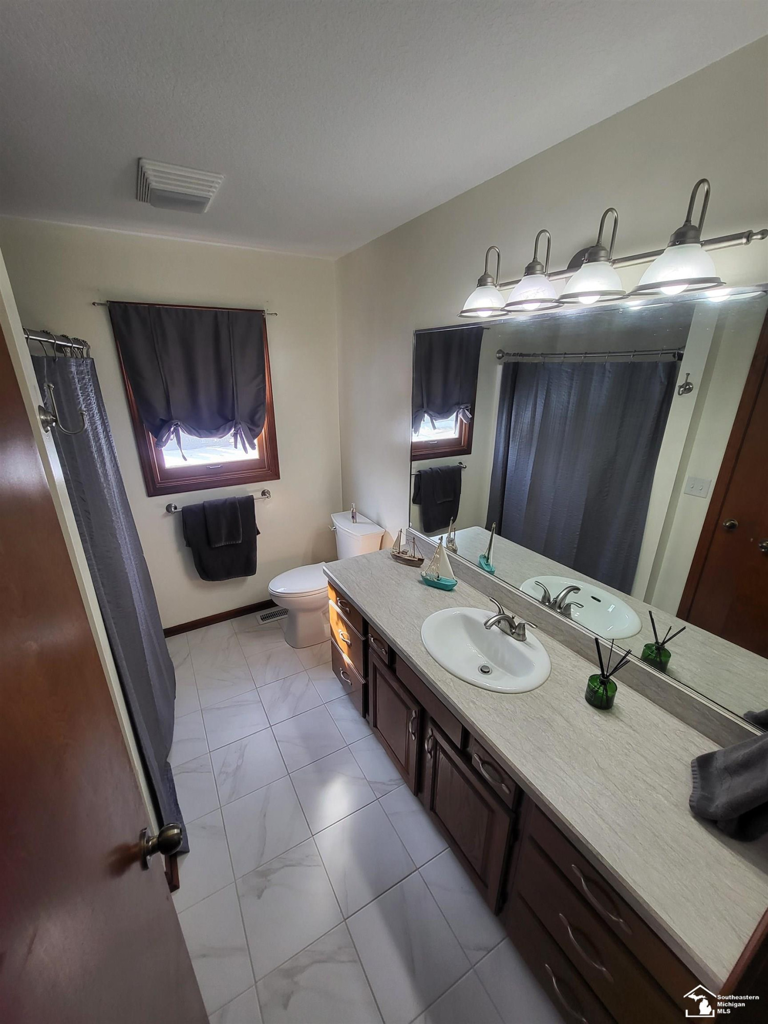 3405 Shadywood Drive, Lambertville, MI 48144 — Photo 35