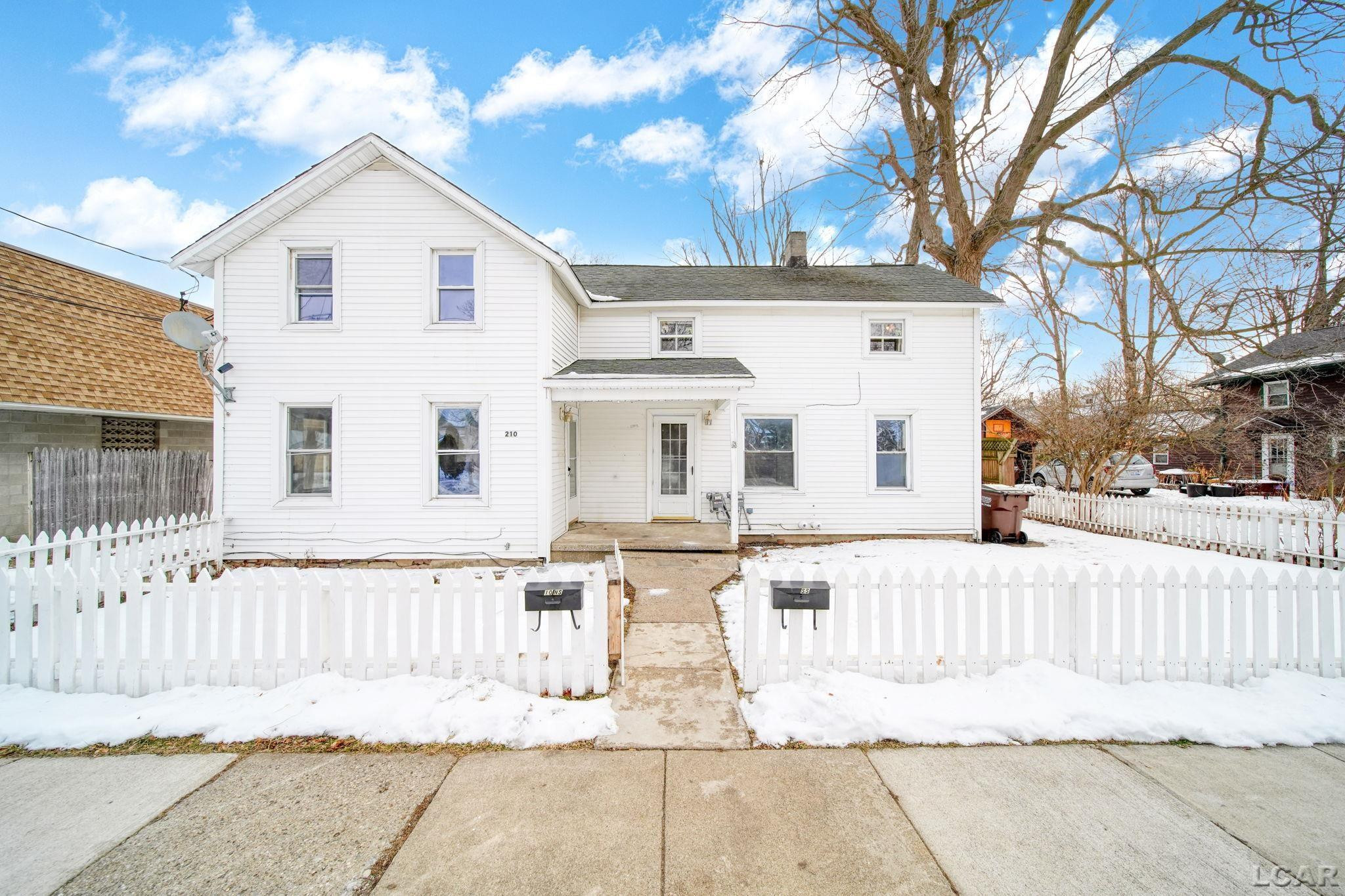 210 S Ottawa Street, Tecumseh, MI 49286 — front exterior
