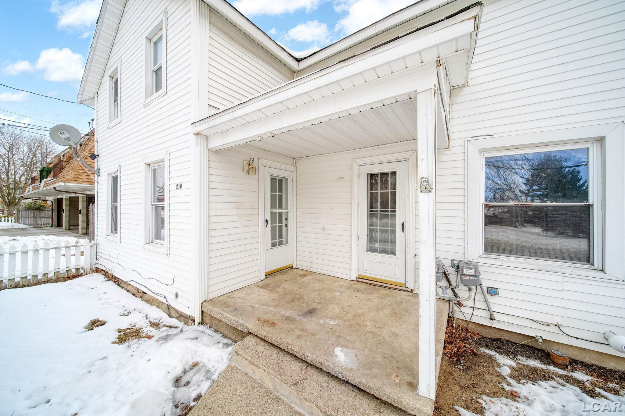 210 S Ottawa Street, Tecumseh, MI 49286 — Photo 2