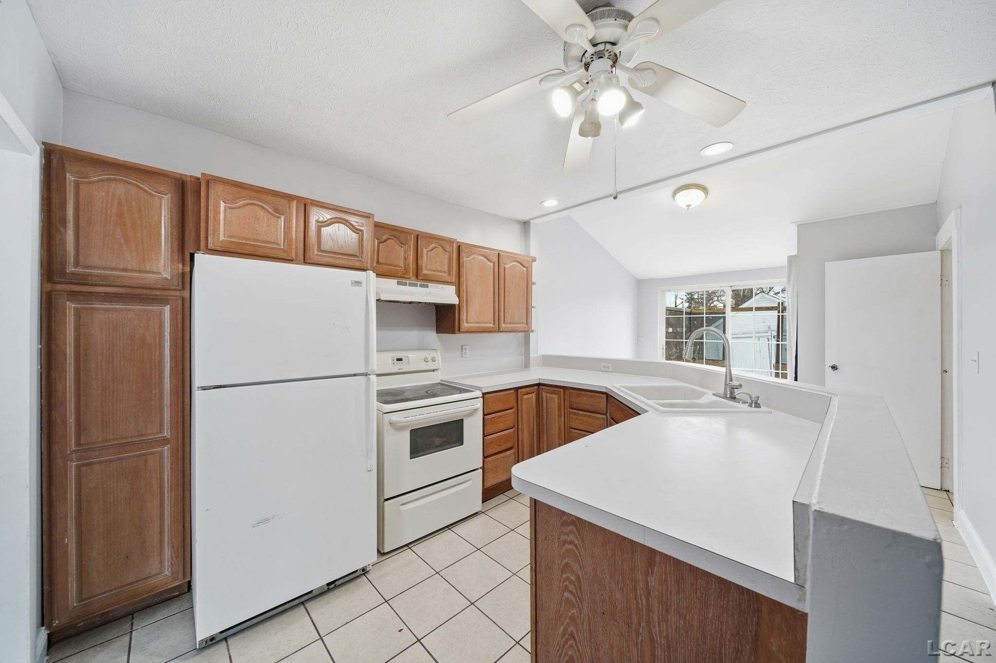 210 S Ottawa Street, Tecumseh, MI 49286 — Photo 7