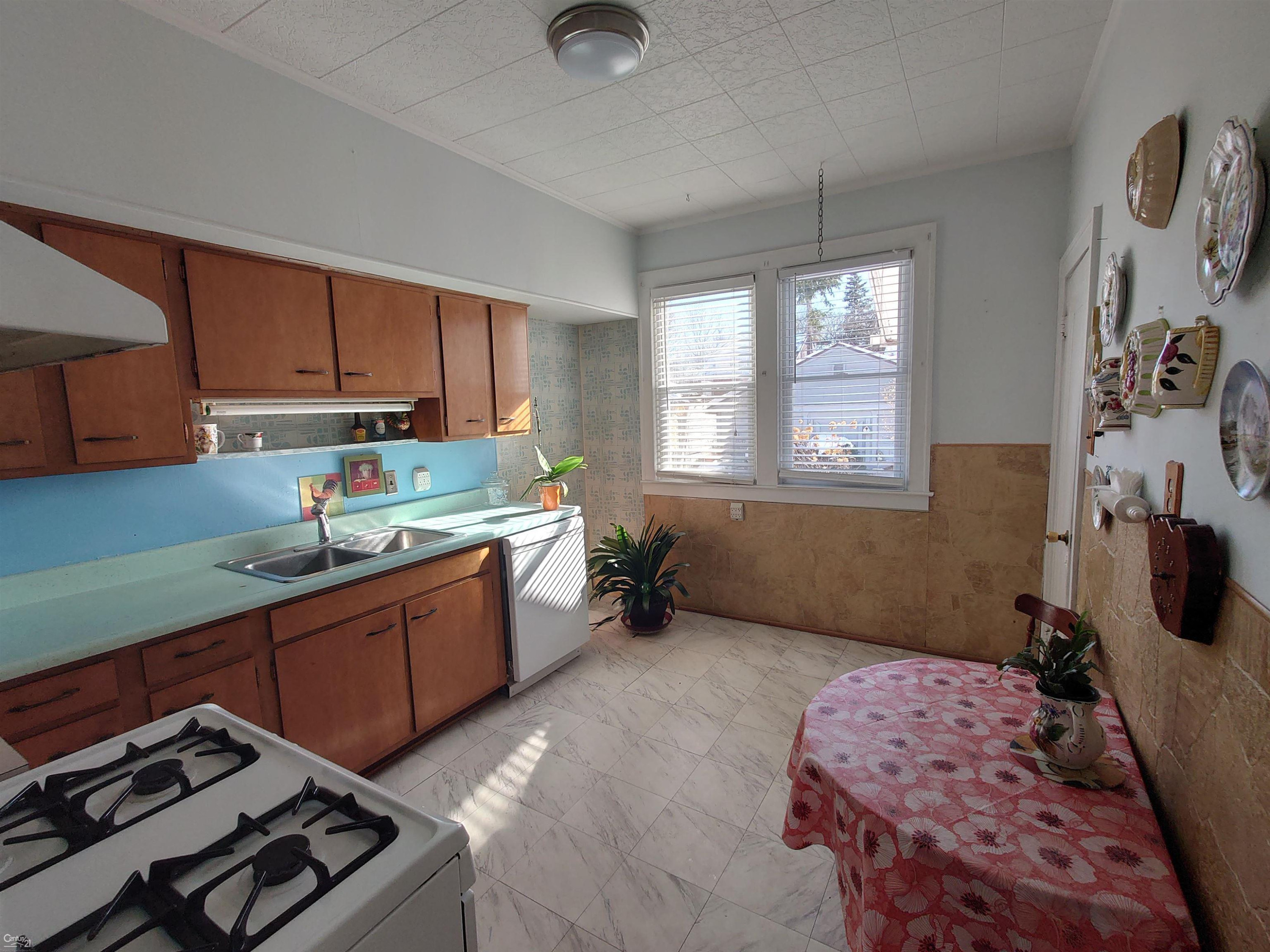 8086 Emily Street, Detroit, MI 48234 — Photo 10