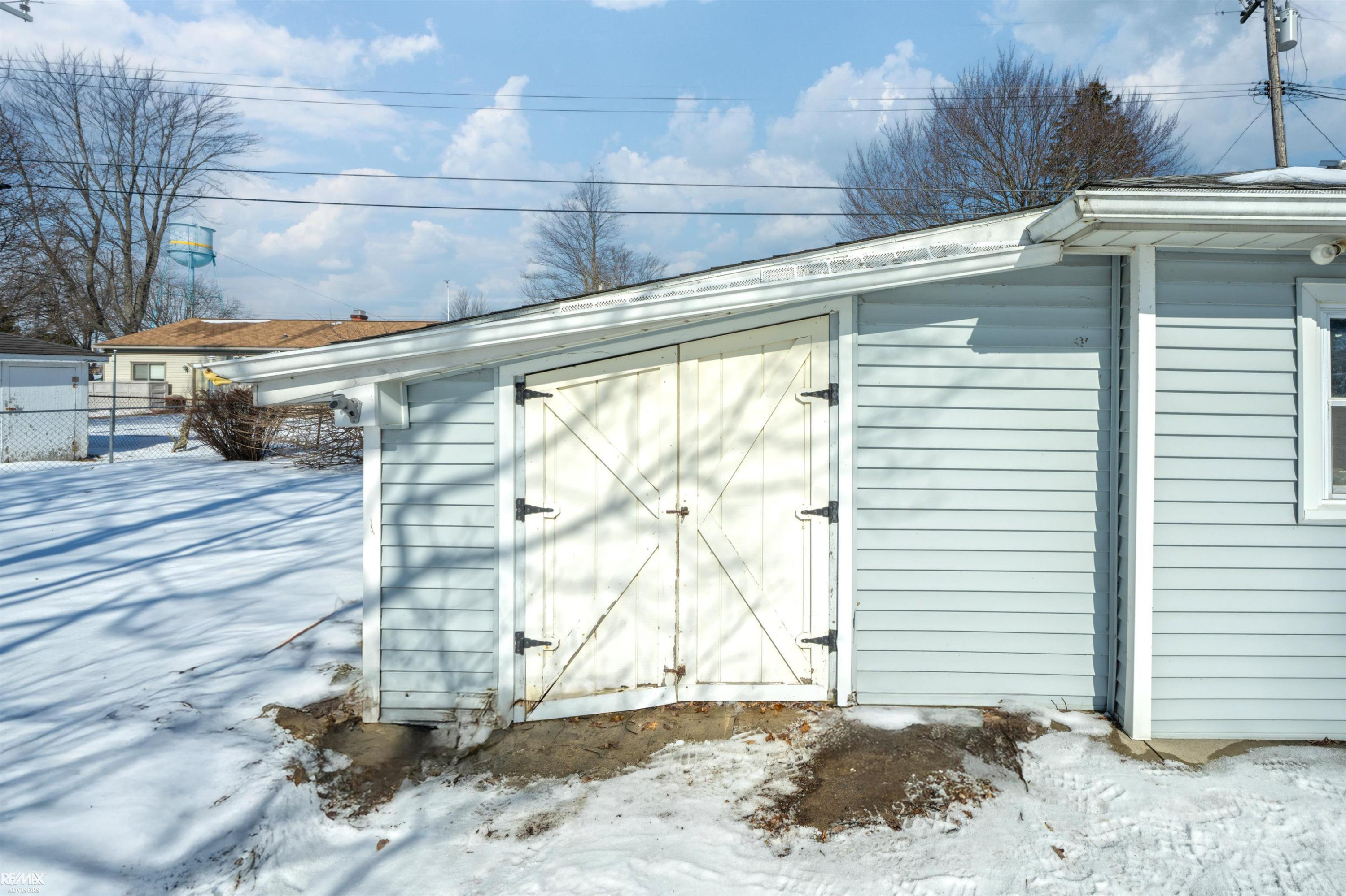 724 Townsend Drive, Algonac, MI 48001 — Photo 36