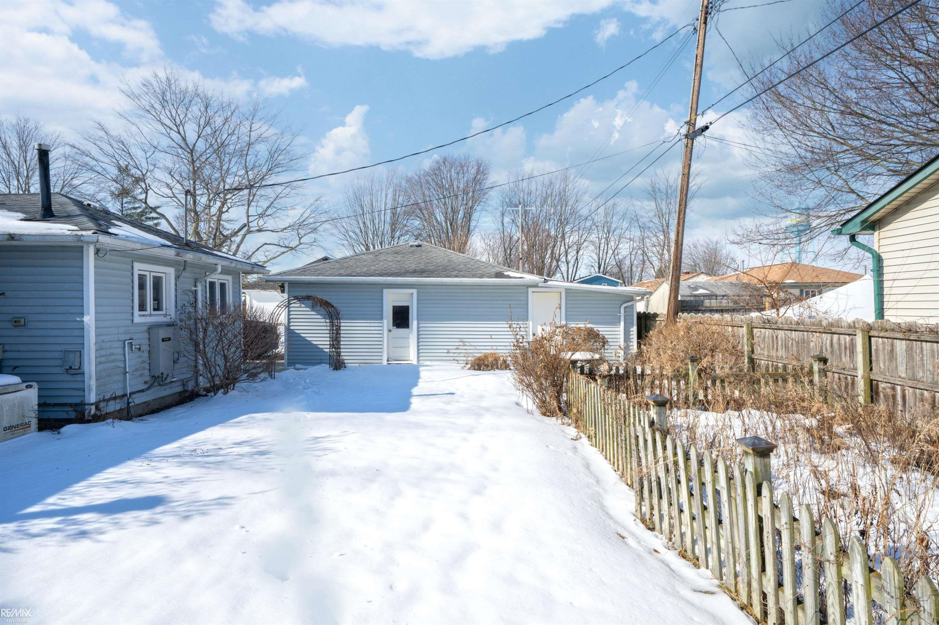 724 Townsend Drive, Algonac, MI 48001 — Photo 42