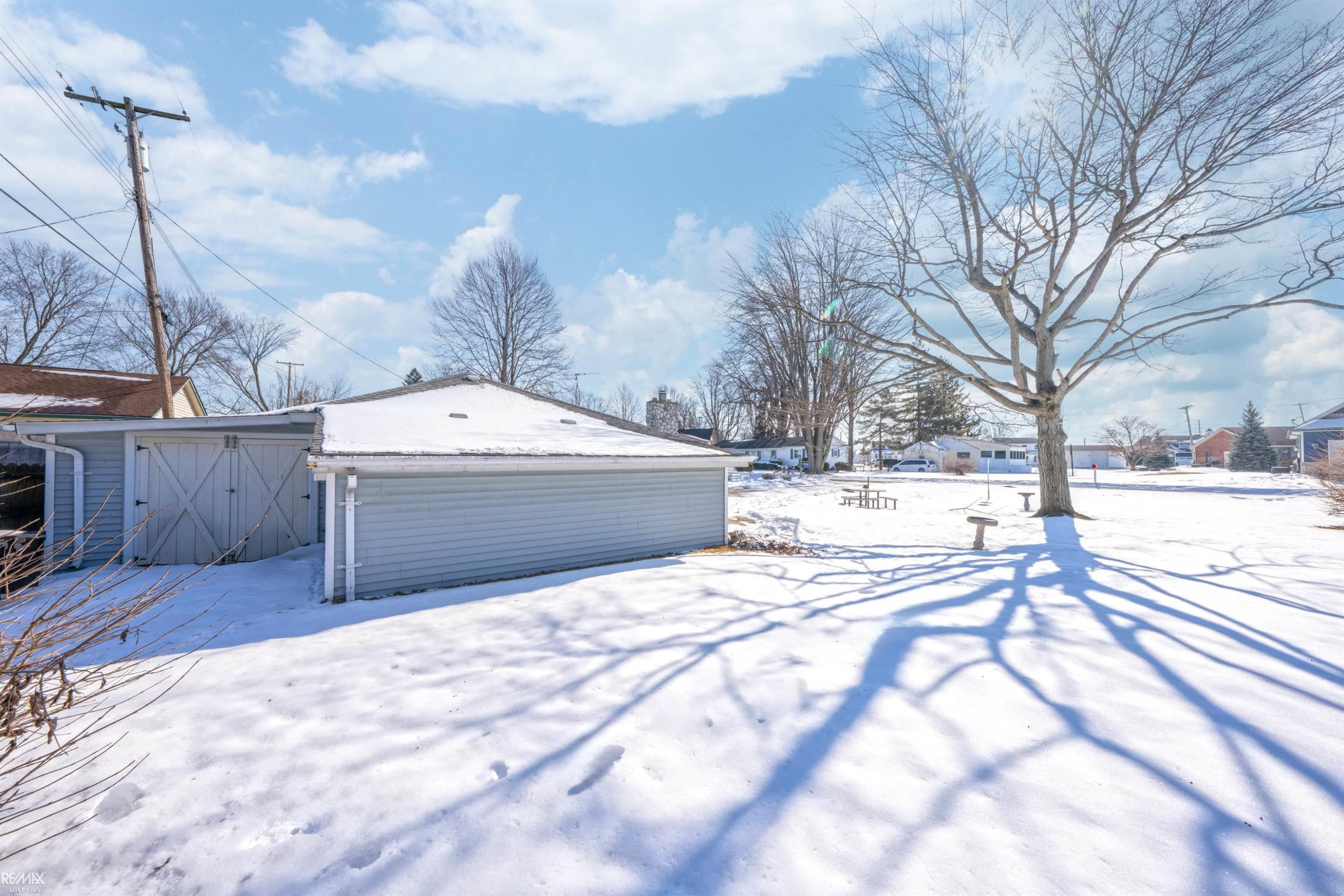 724 Townsend Drive, Algonac, MI 48001 — Photo 45