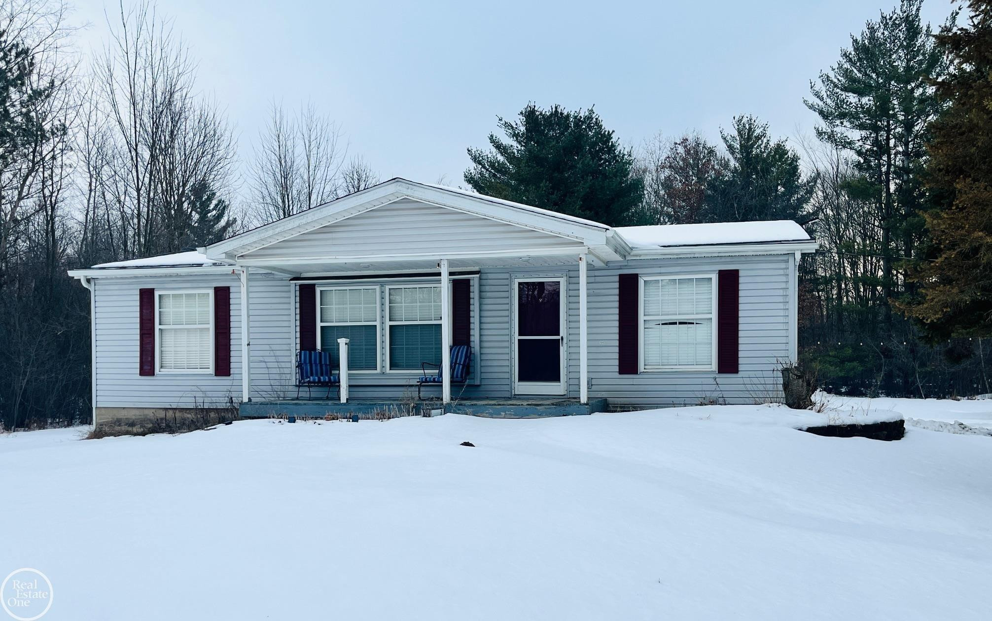 1022 S Allen Road, MI 48079 — front exterior
