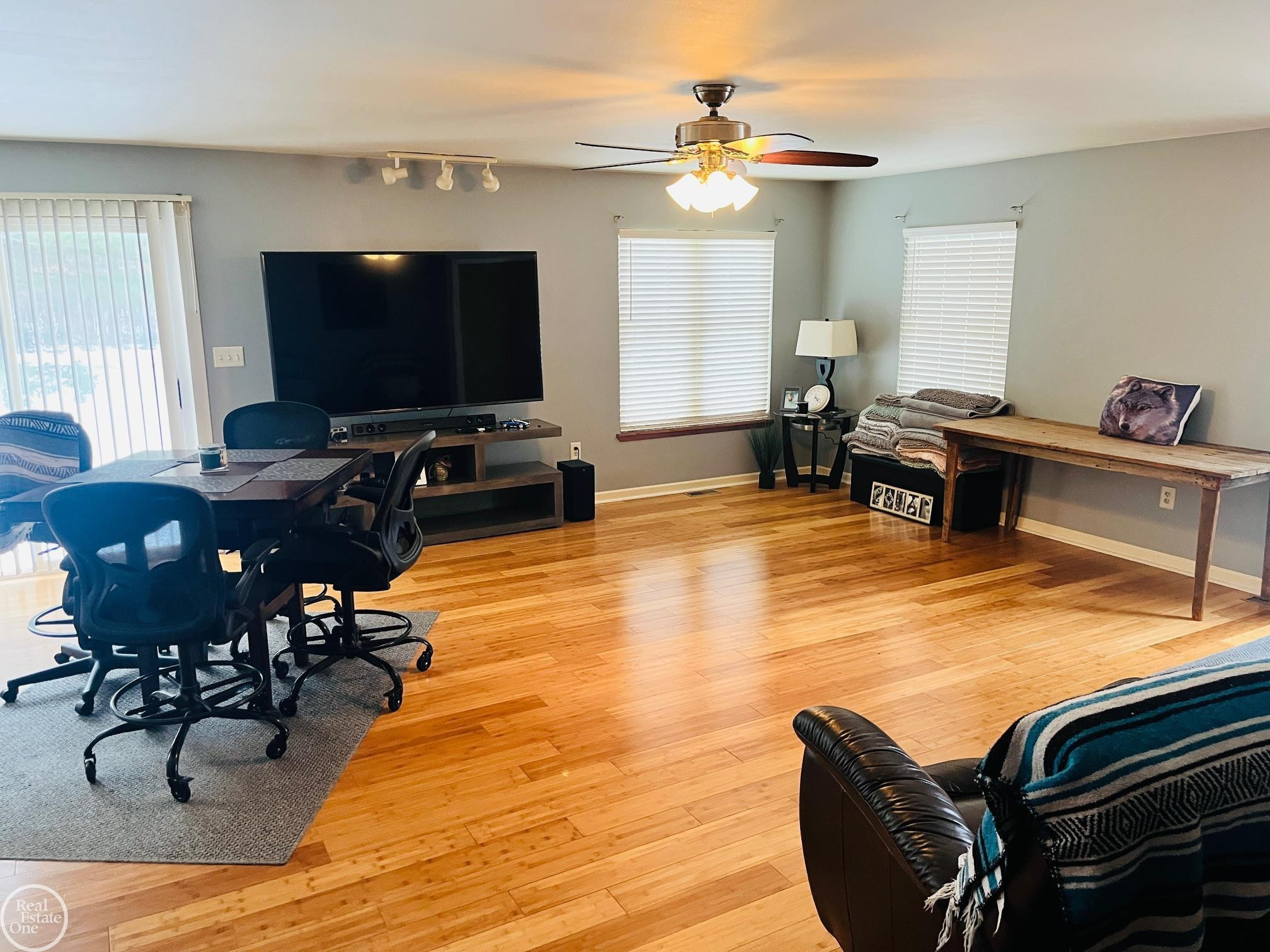 1022 S Allen Road, MI 48079 — Photo 2