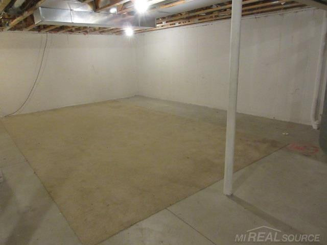 55302 Boardwalk Lane, Utica, MI 48316 — Photo 22