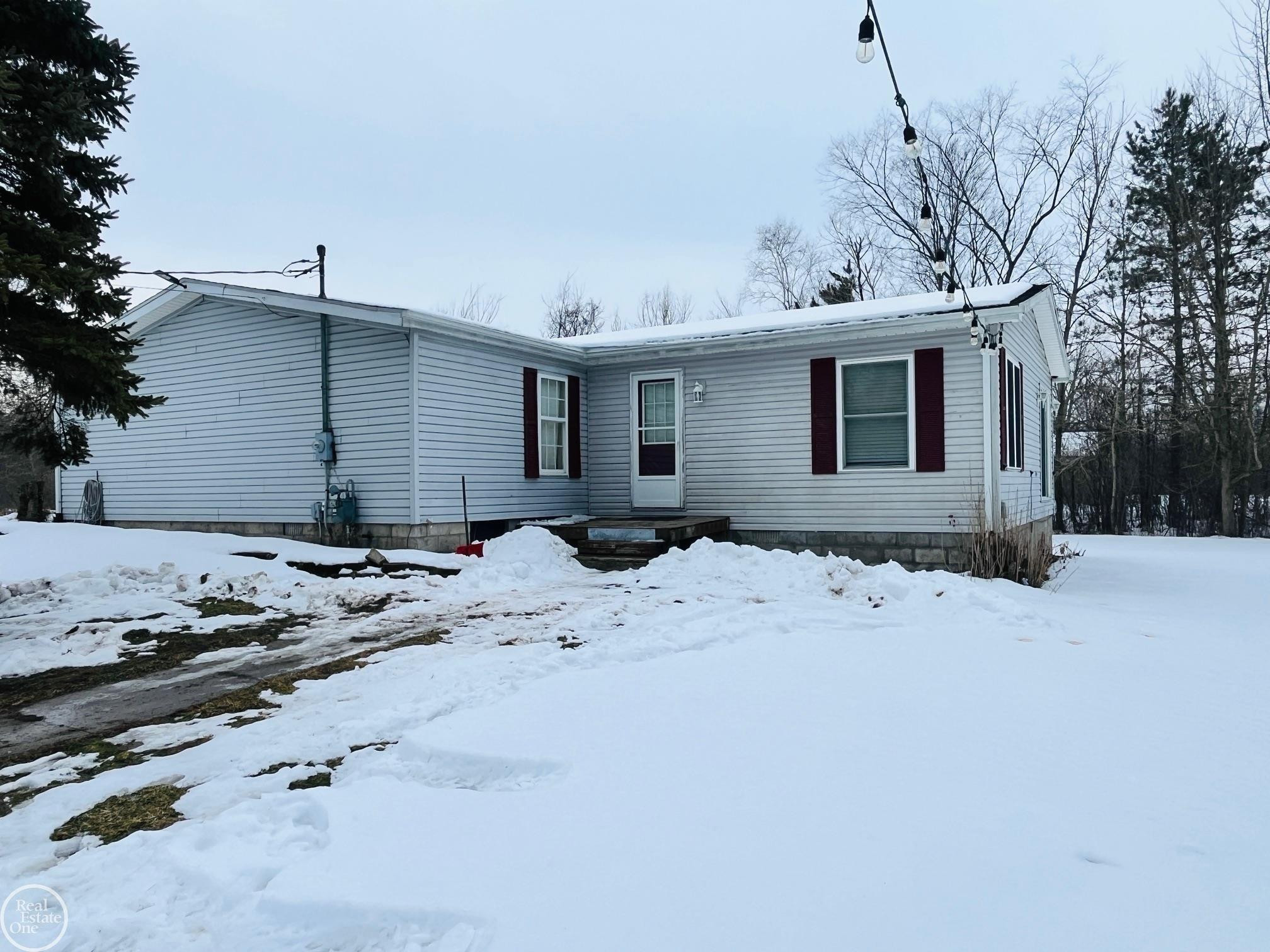 1022 S Allen Road, MI 48079 — Photo 14